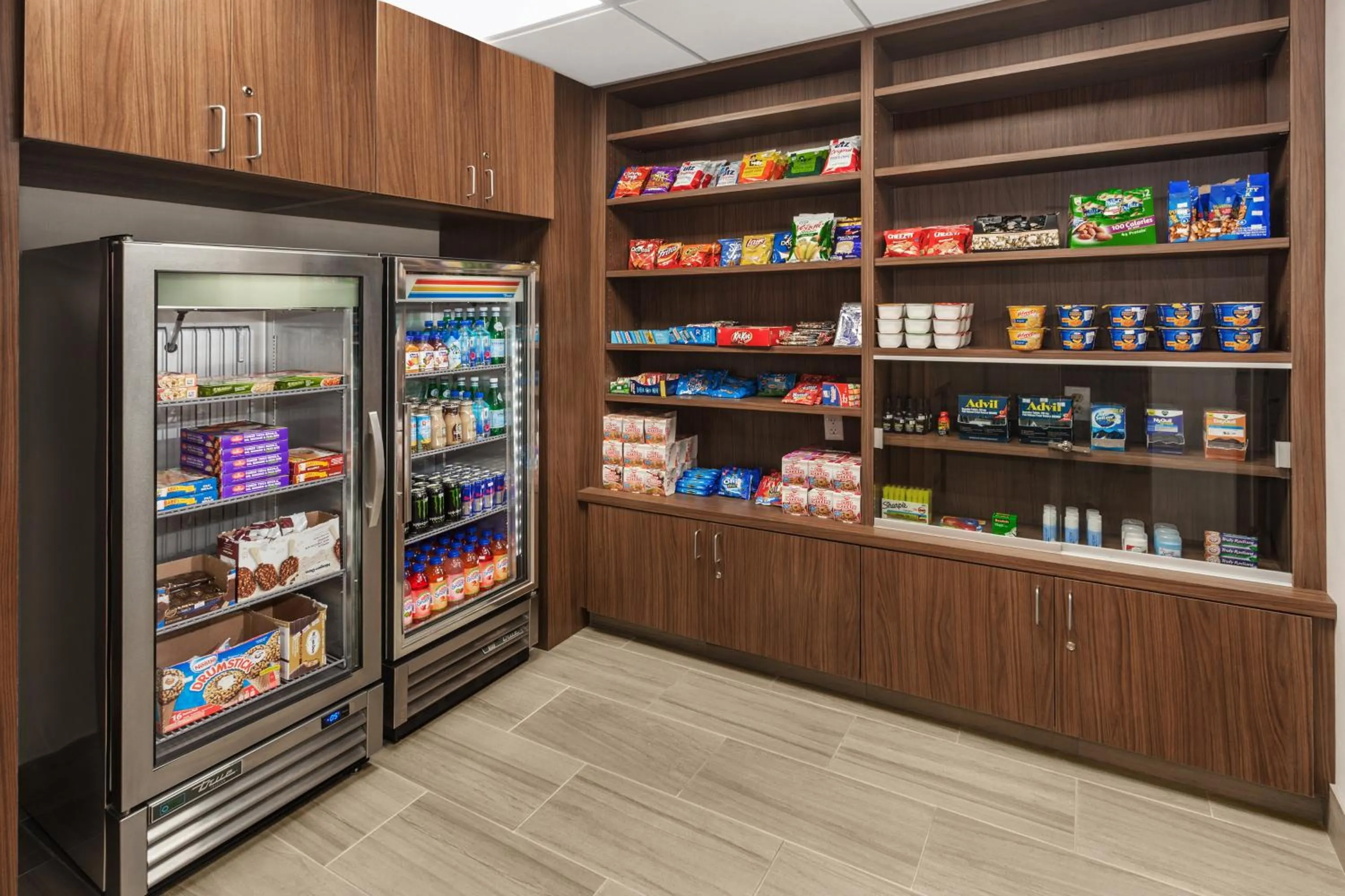 Lobby or reception in Holiday Inn Express Hotel & Suites Providence-Woonsocket by IHG