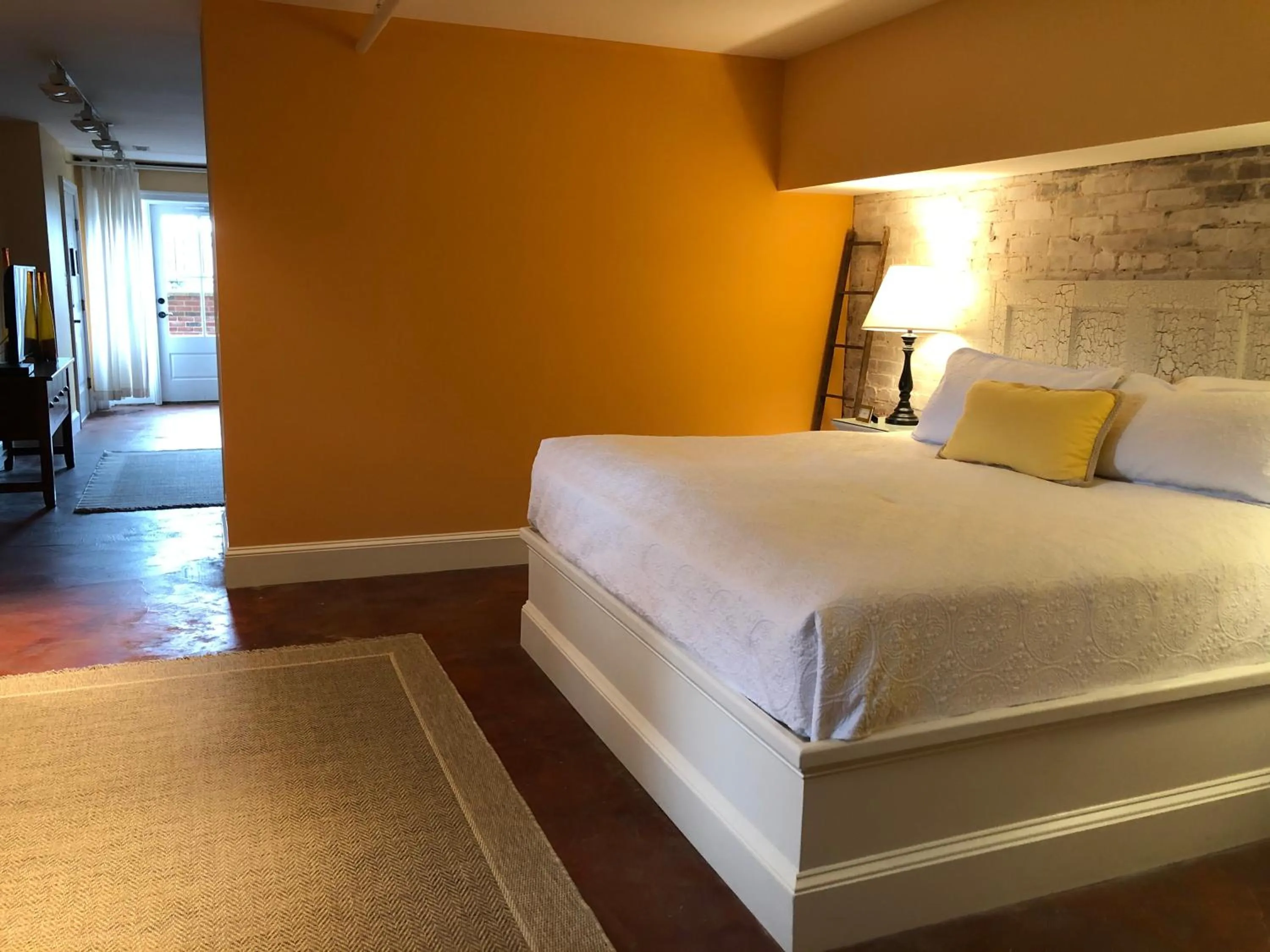 Bed in Suites at 249