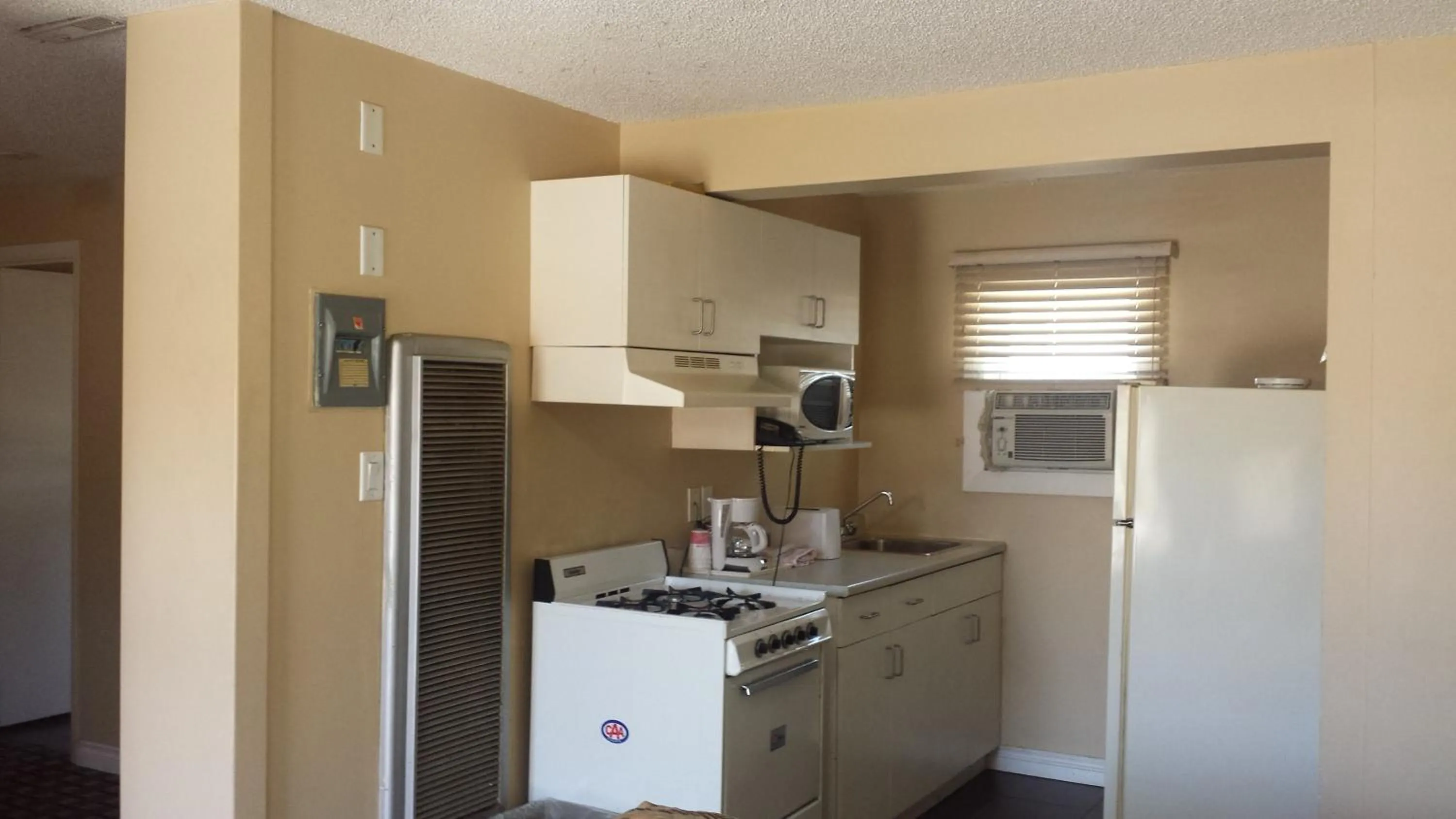 Communal kitchen in TC Motel