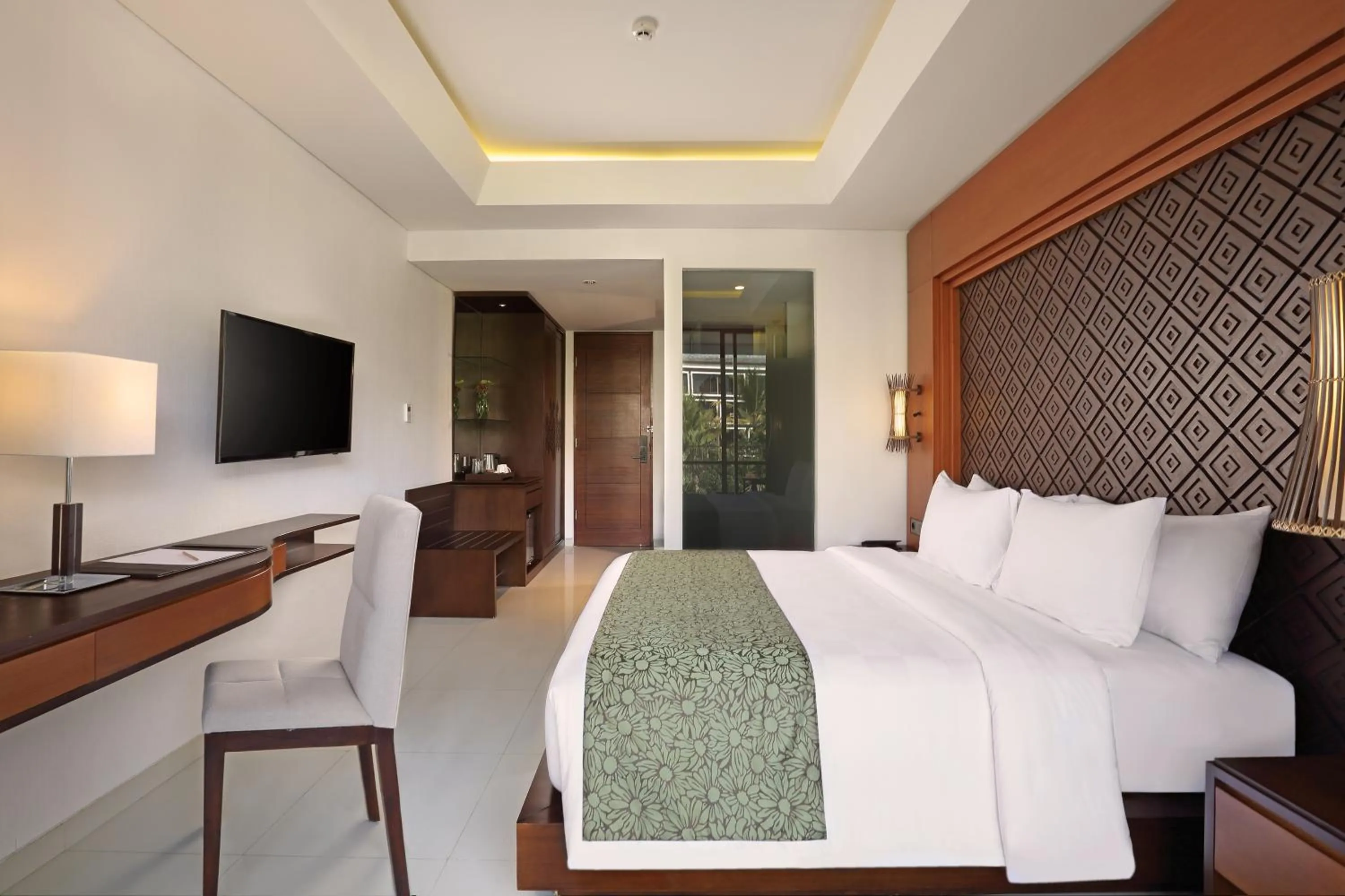 Bed in Golden Tulip Jineng Resort Bali