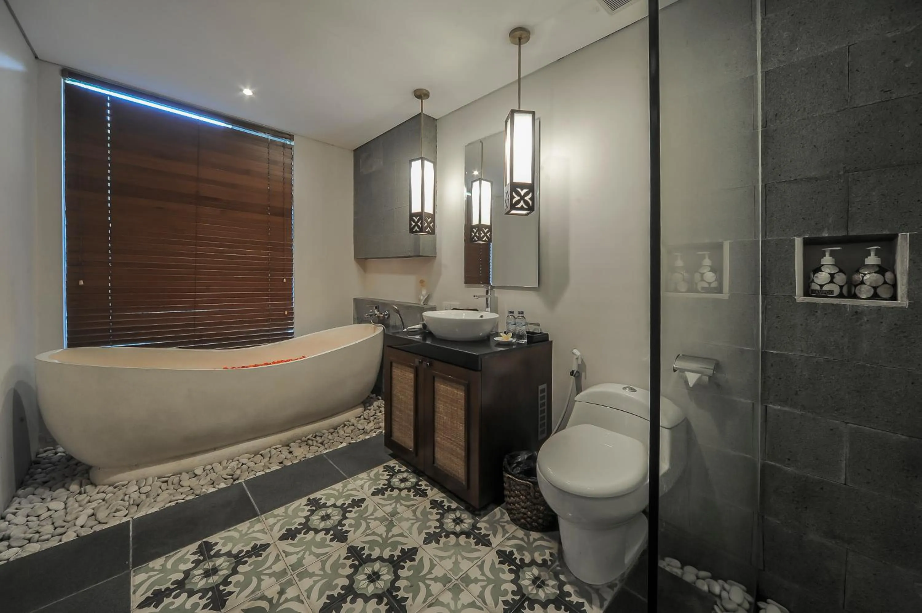 Toilet in Gaing Mas Jimbaran Villas by Gaing Mas Group