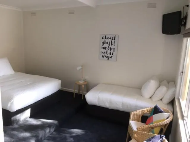 Bed in Corryong Hotel Motel