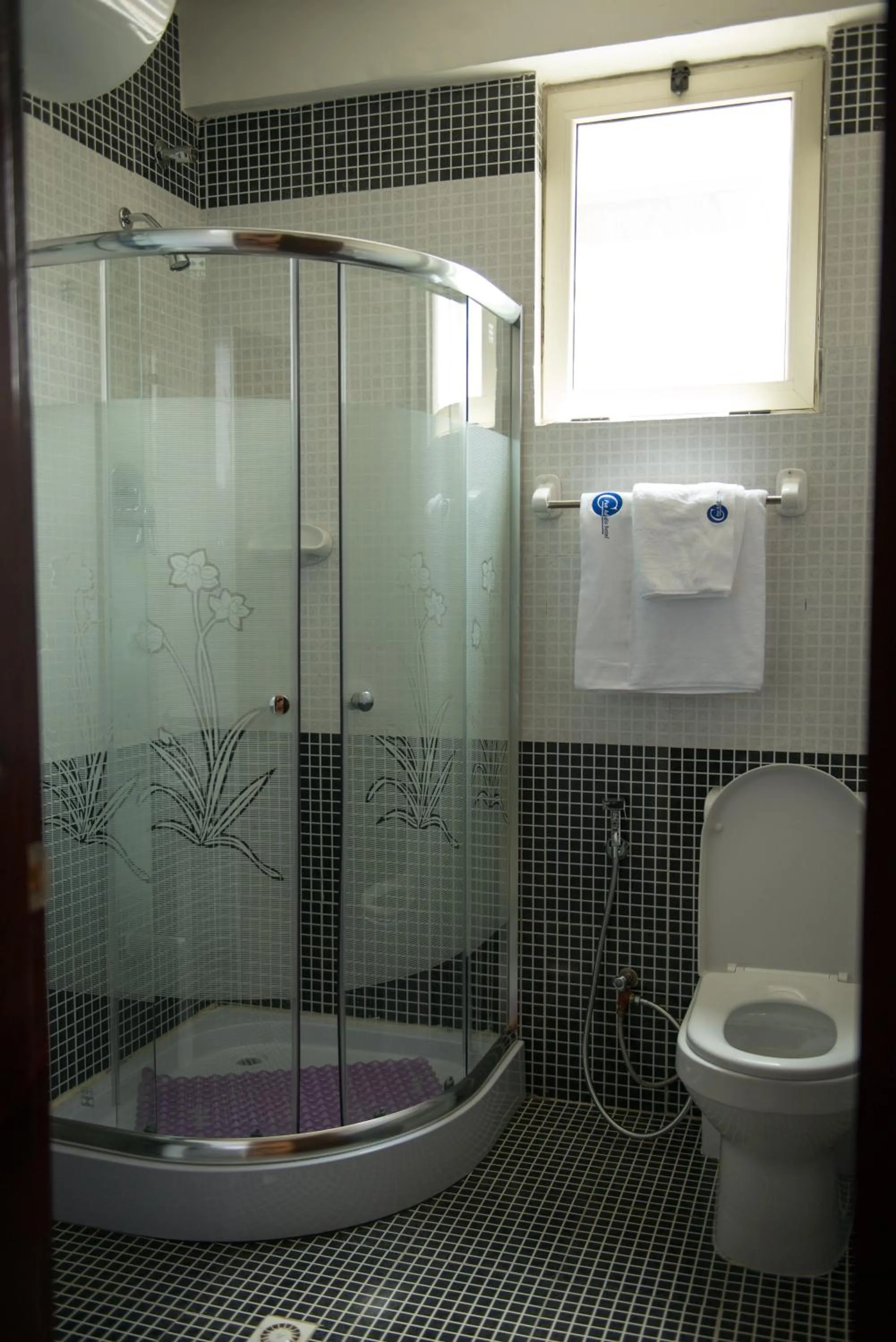 Bathroom in C Fun Addis Hotel