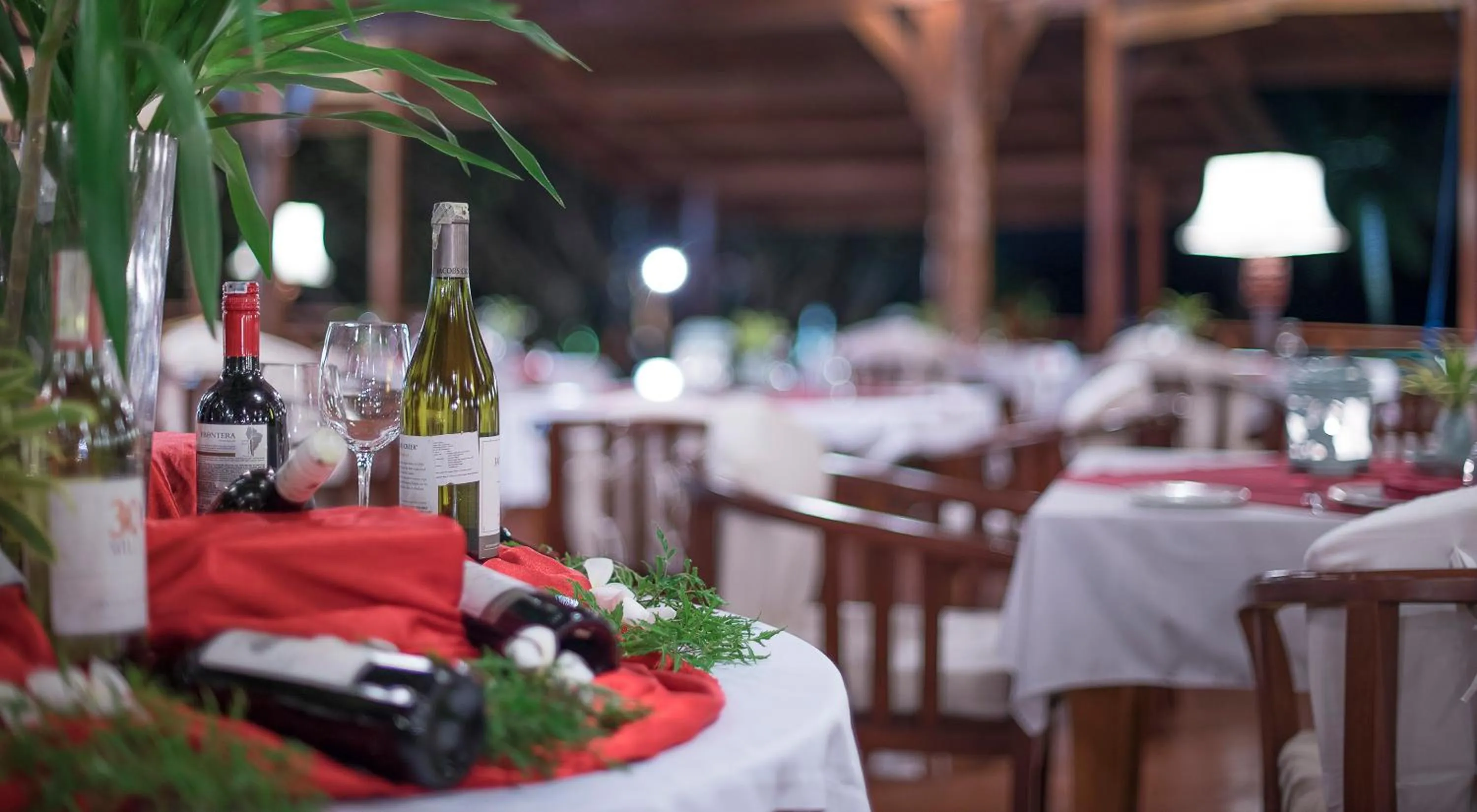 Restaurant/places to eat in Gangga Island Resort & Spa