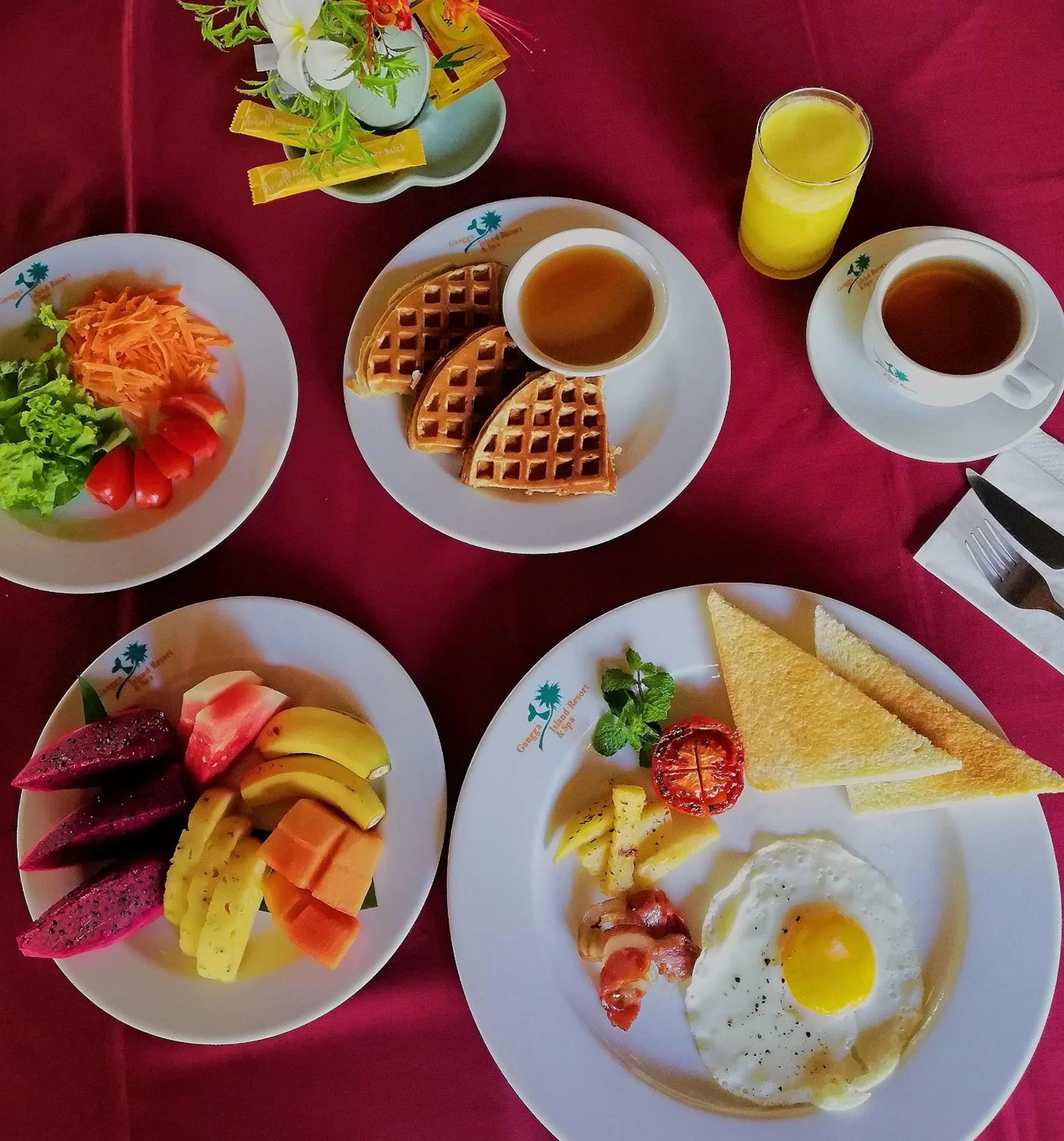 Restaurant/places to eat in Gangga Island Resort & Spa