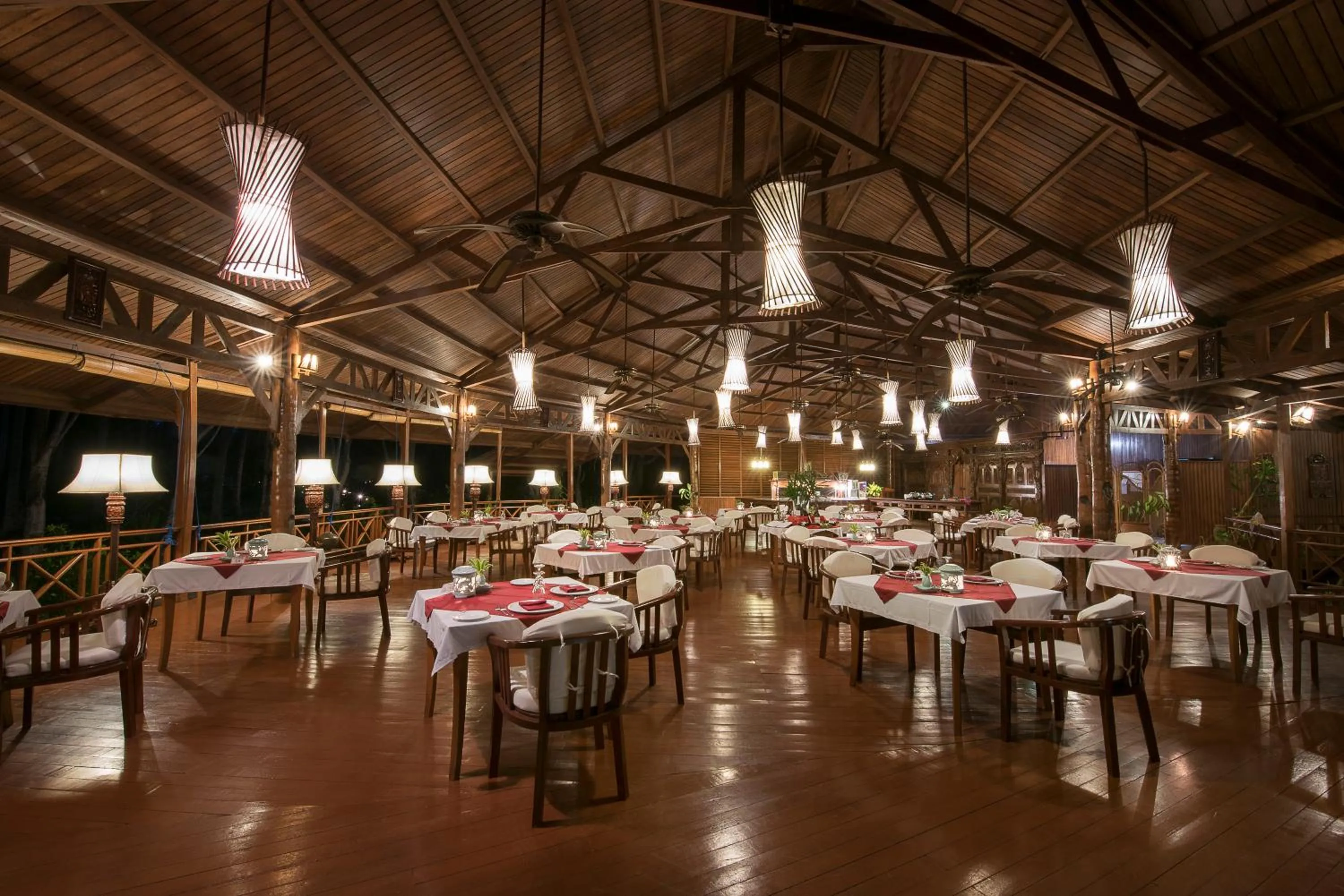 Restaurant/places to eat in Gangga Island Resort & Spa