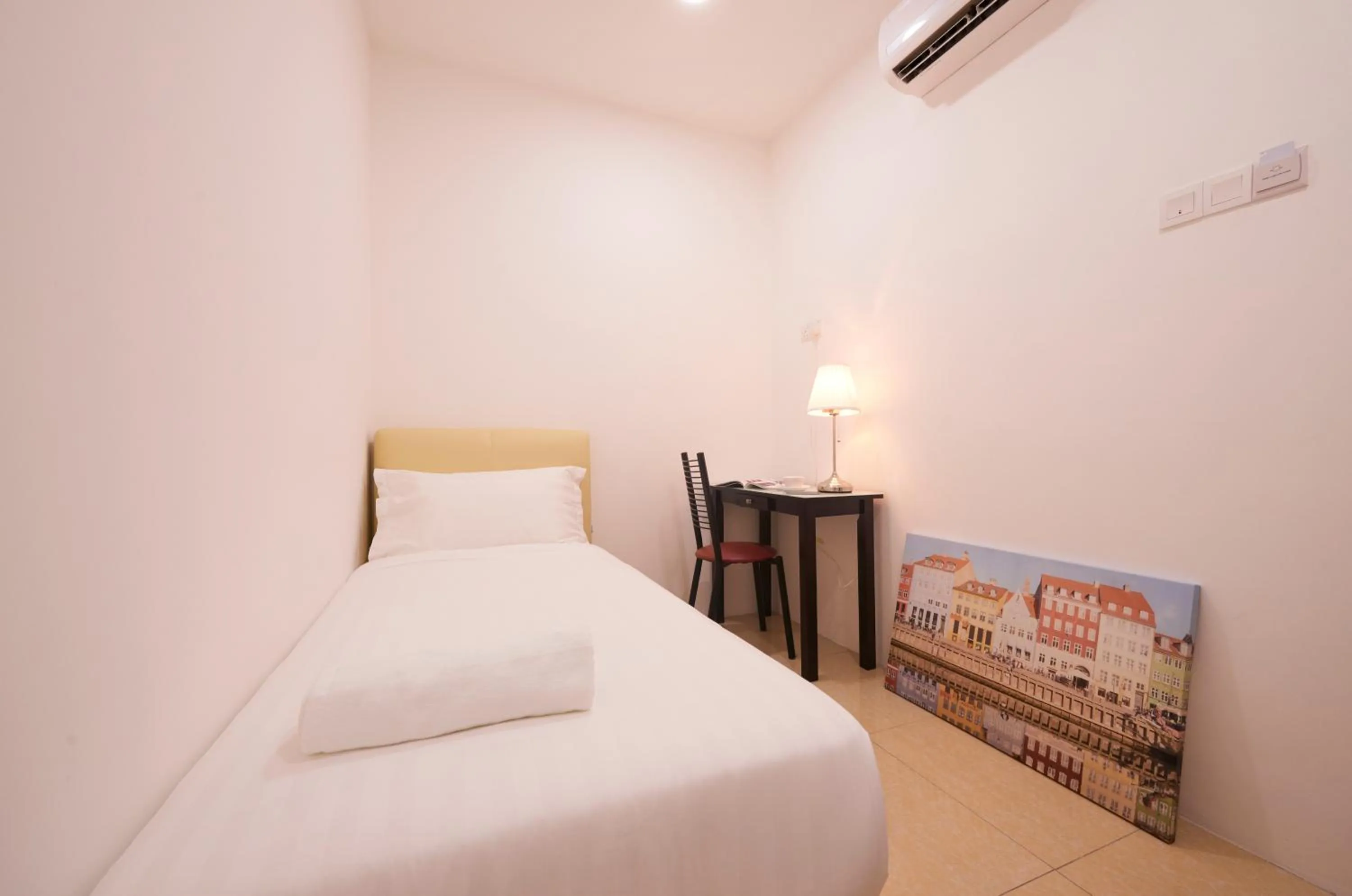 Bed in Ipoh Road Hotel