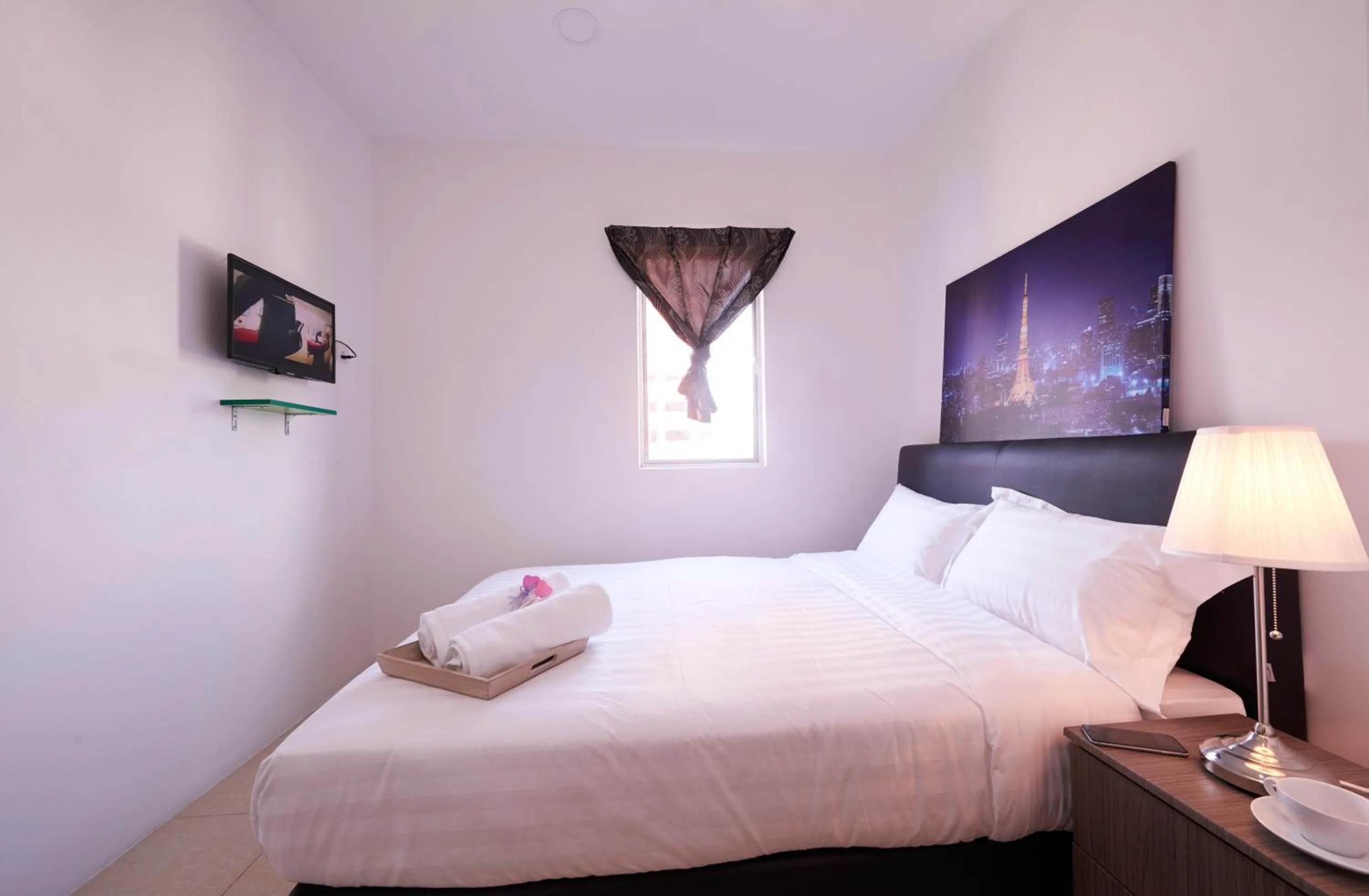 Bed in Ipoh Road Hotel