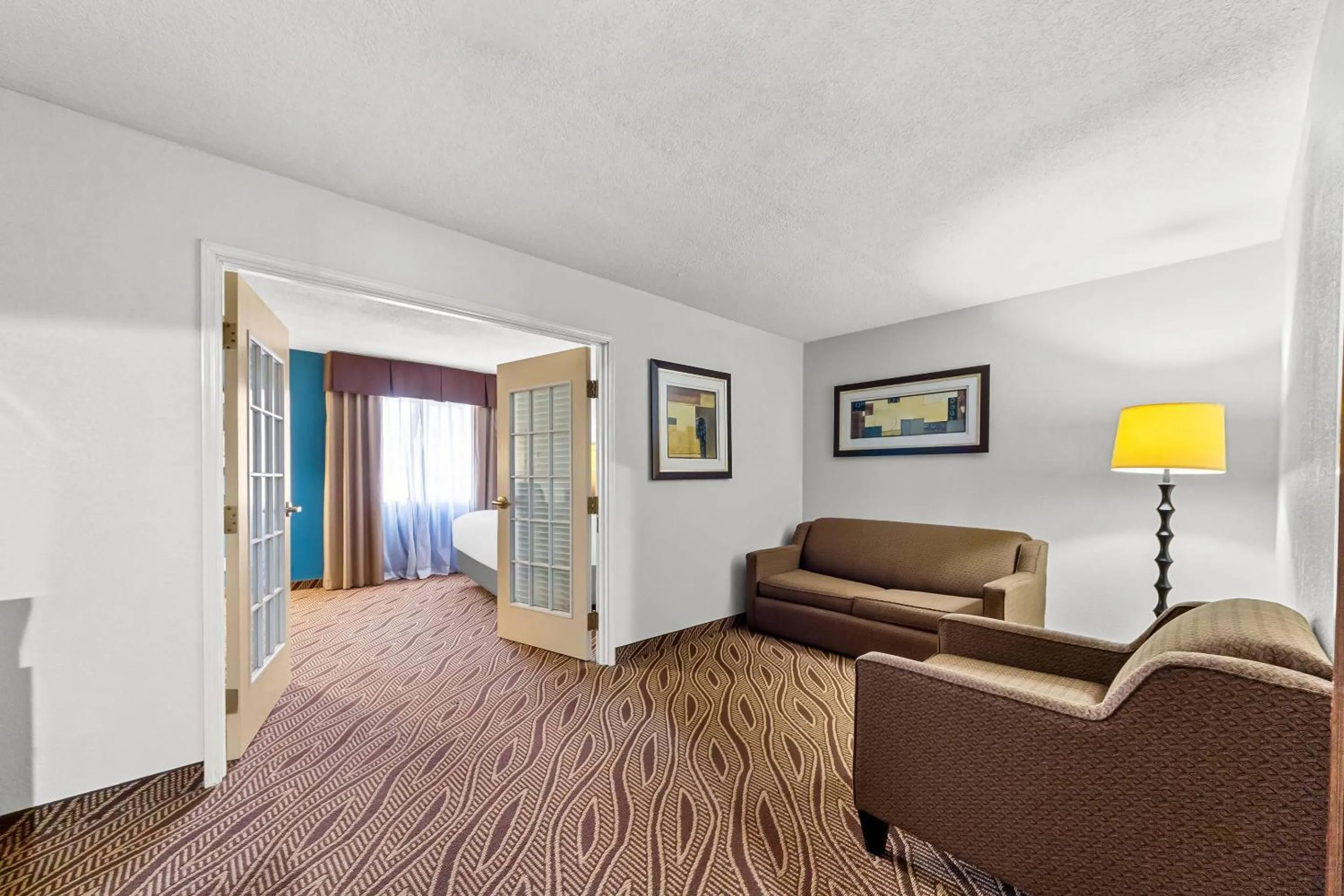 Bedroom in Quality Inn & Suites San Antonio Airport - Stone Oak