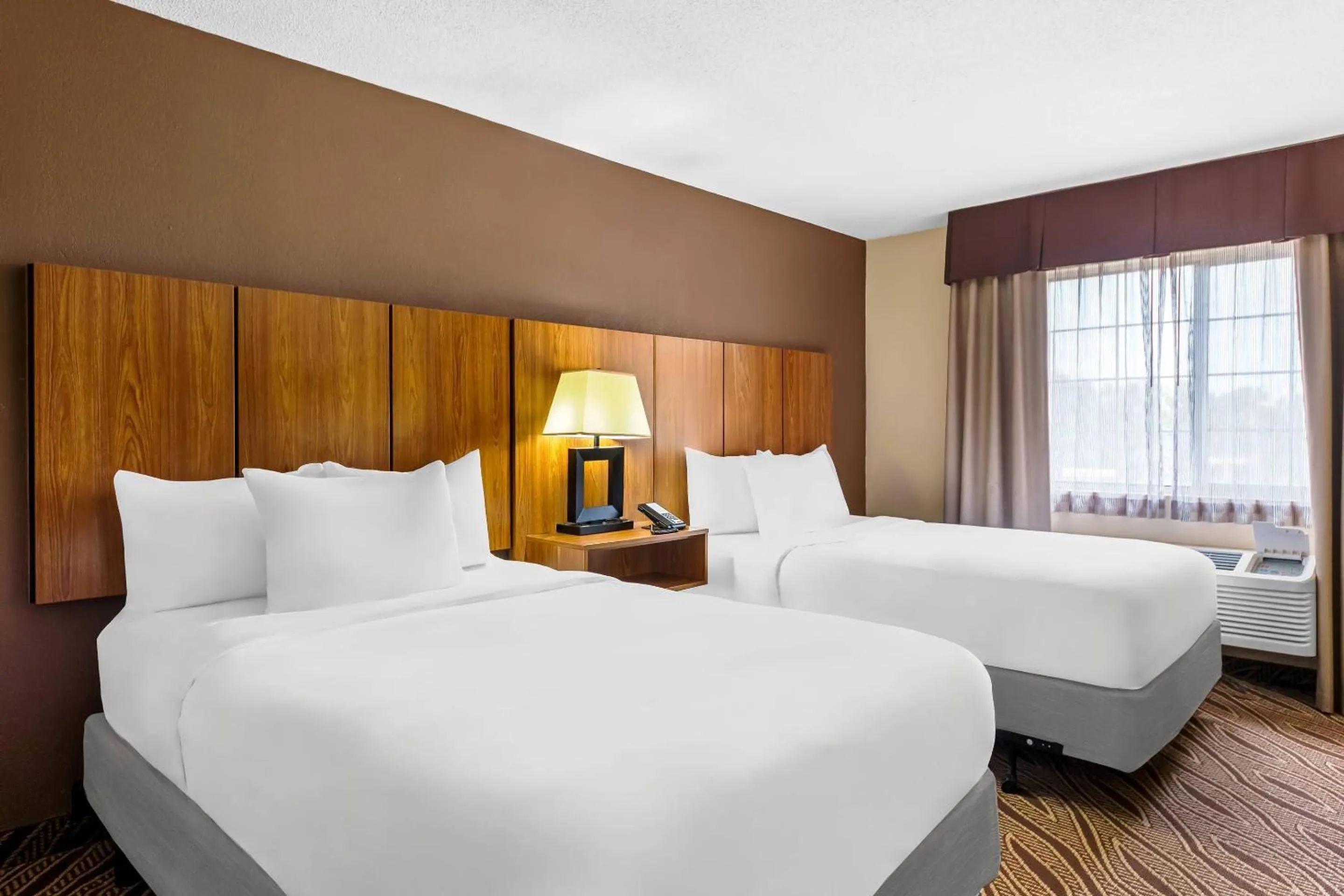 Bedroom, Bed in Quality Inn & Suites San Antonio Airport - Stone Oak