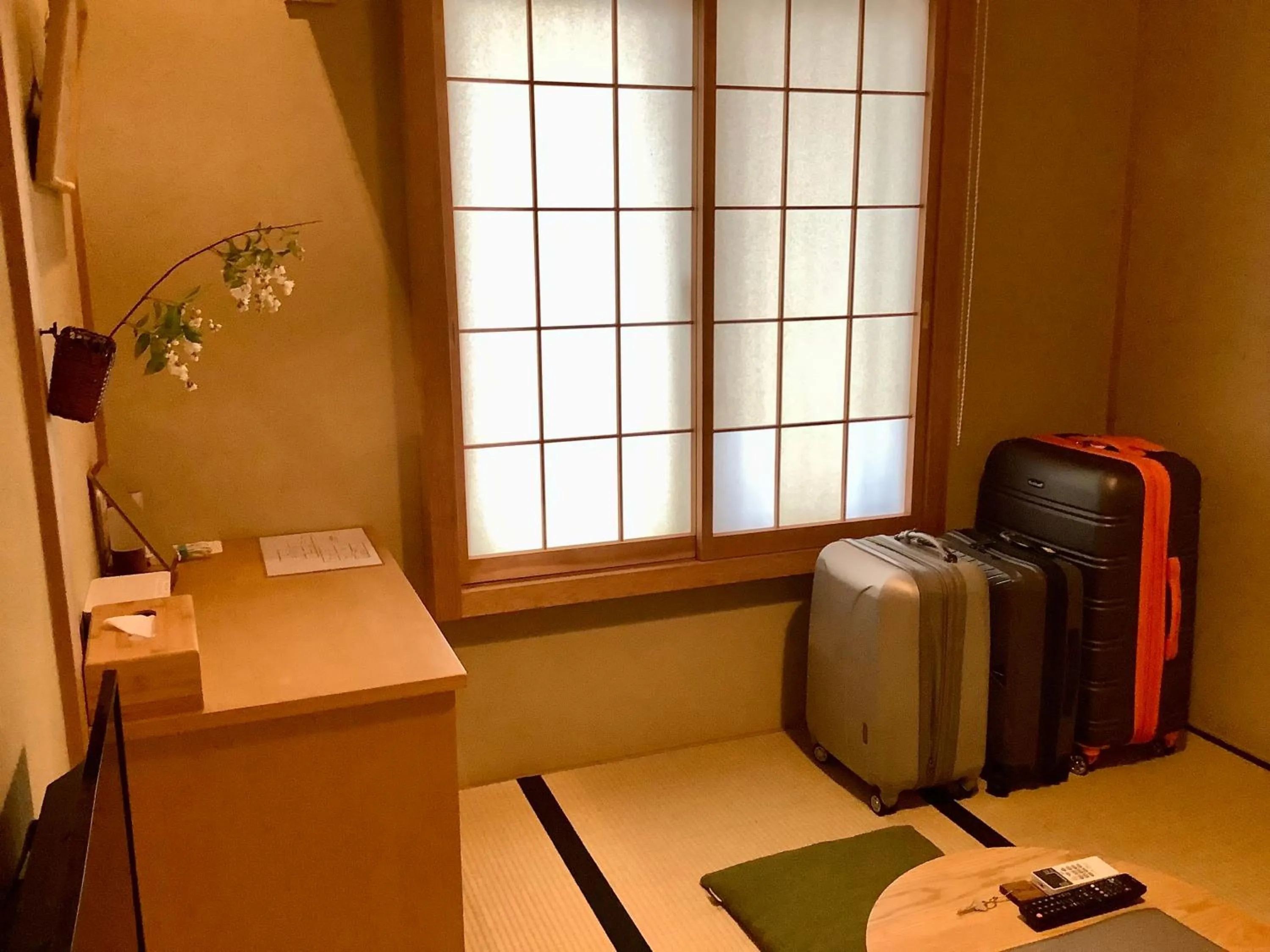 Photo of the whole room, Bed in Luck You Kyoto