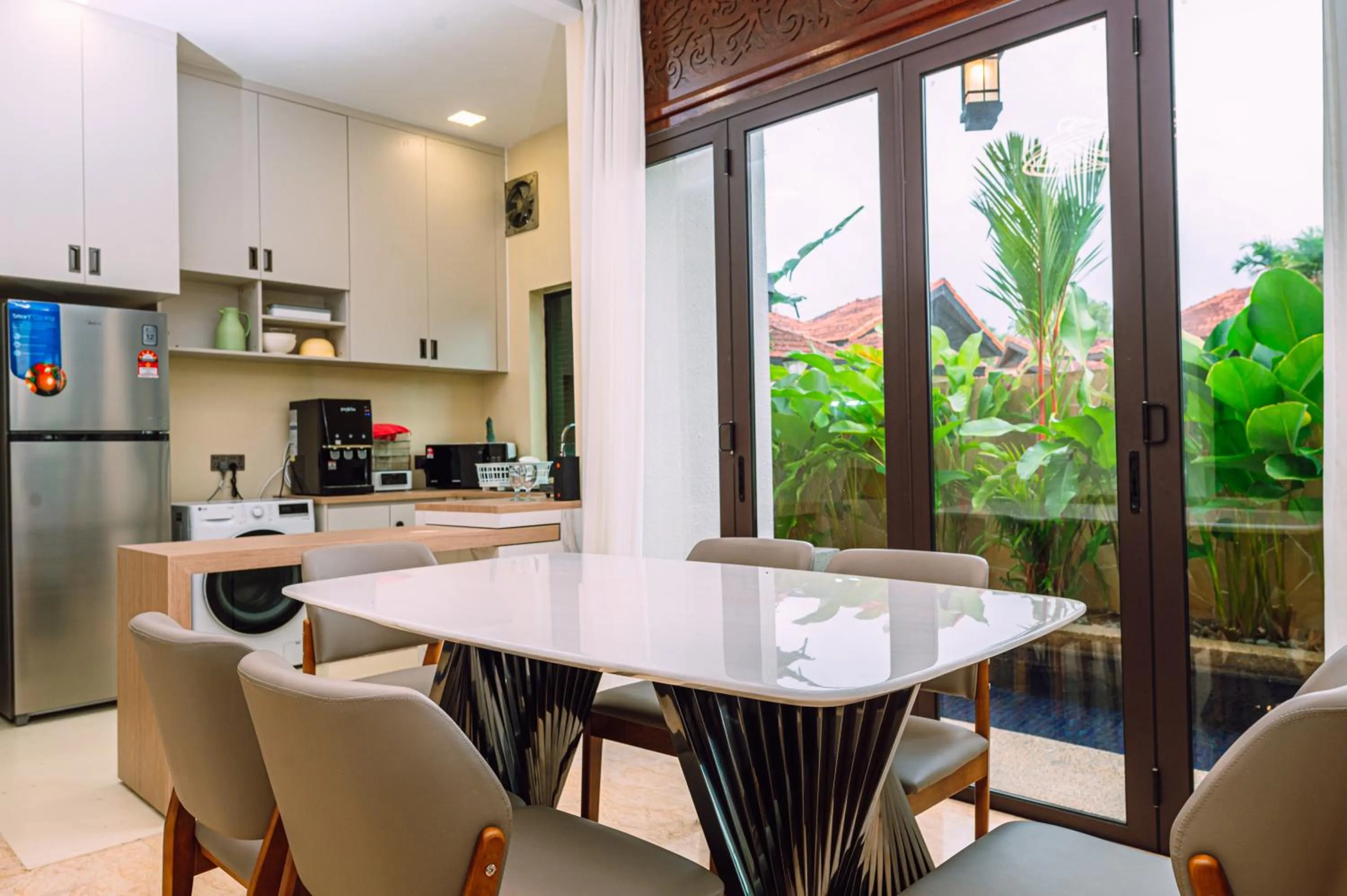 Dining area in Sabah Beach Villas & Suites