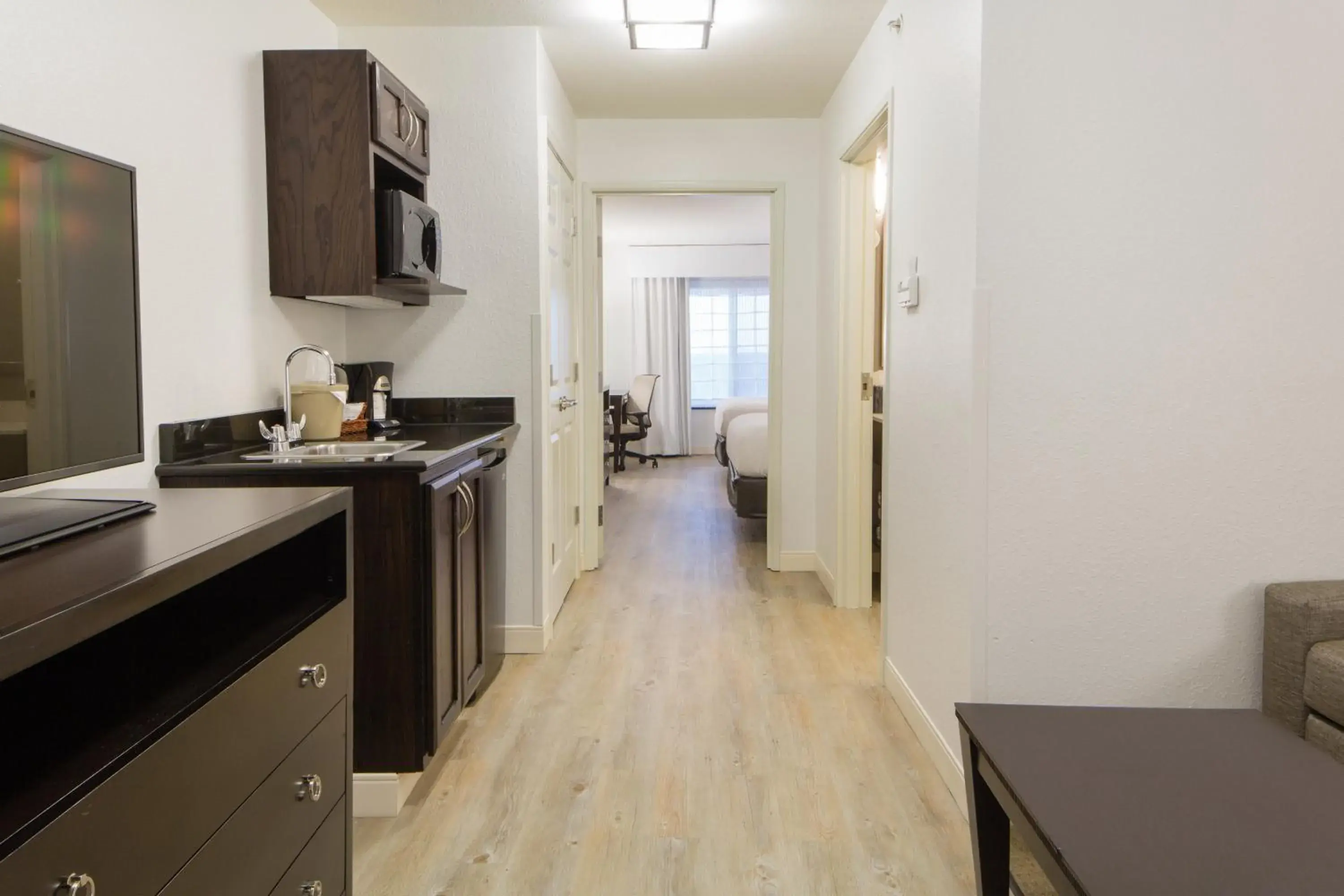 One-Bedroom Suite with Two Queen Beds in Holiday Inn Hotel & Suites Bloomington Airport by IHG One-Bedroom Suite with Two Queen Beds in Holiday Inn Hotel & Suites Bloomington Airport by IHG