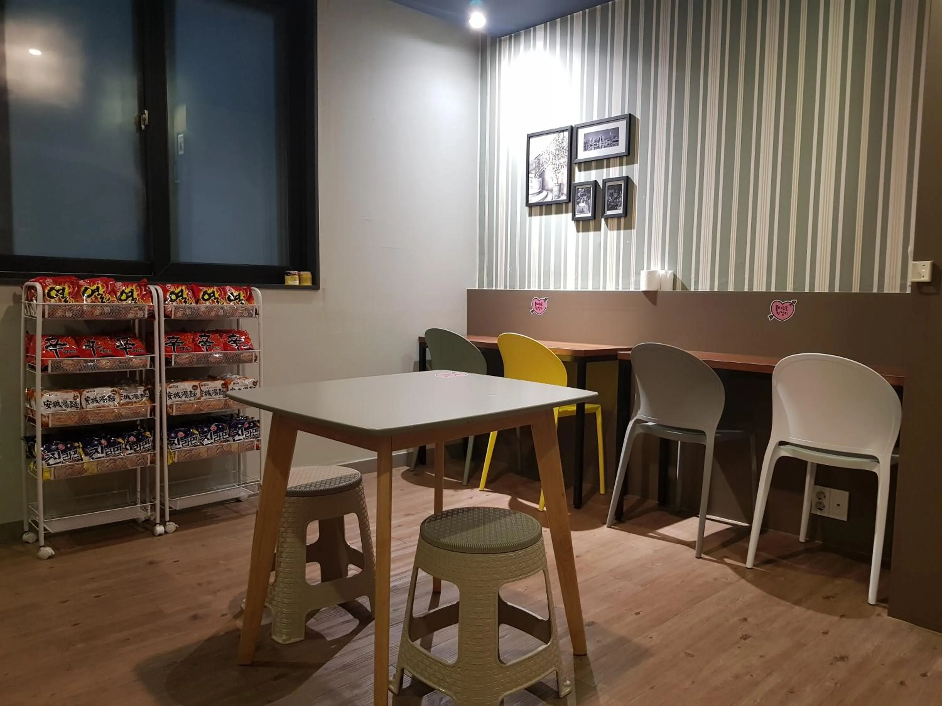 Breakfast in Hotel Gray