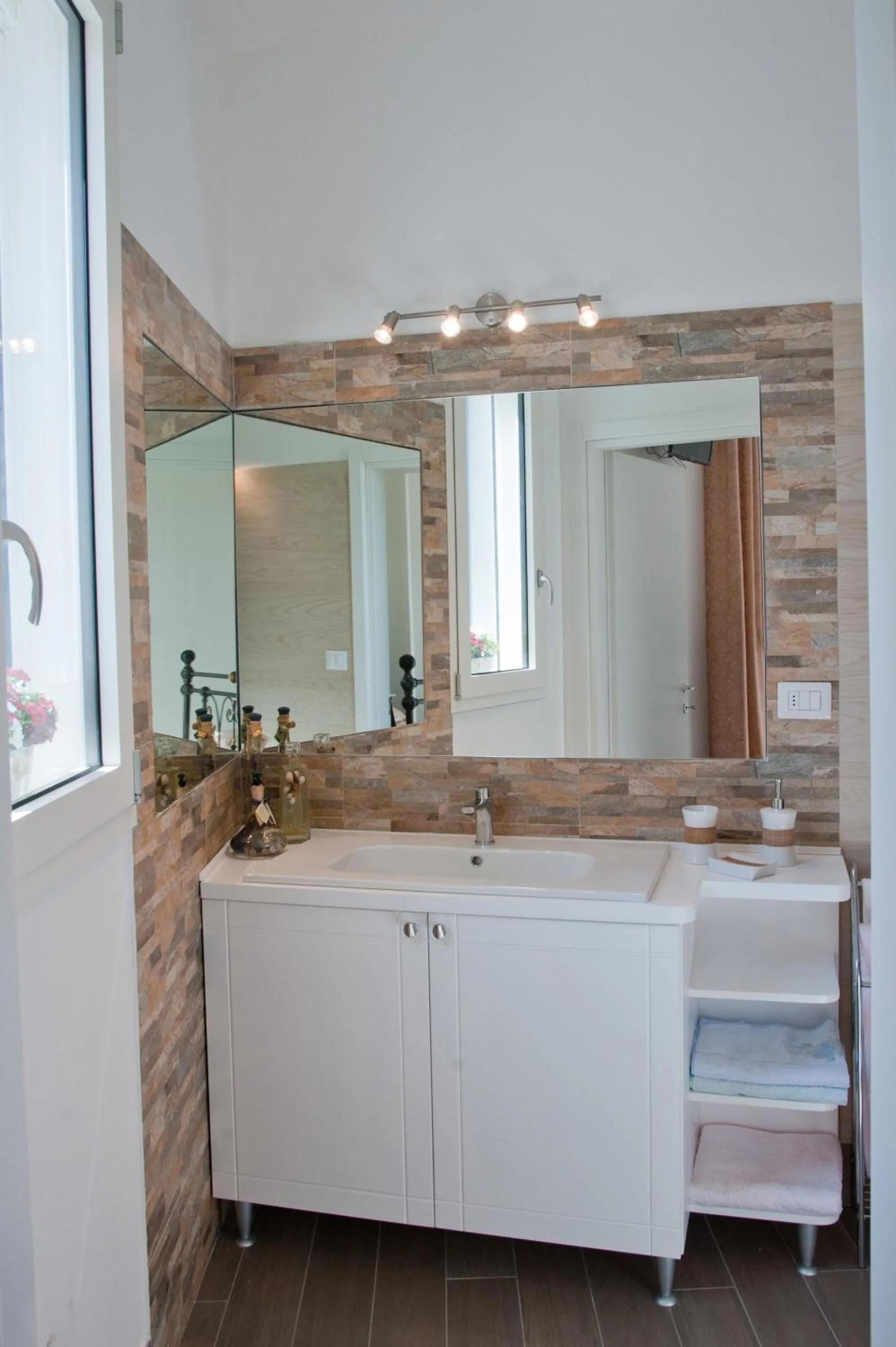 Bathroom in LI CURTI B&B