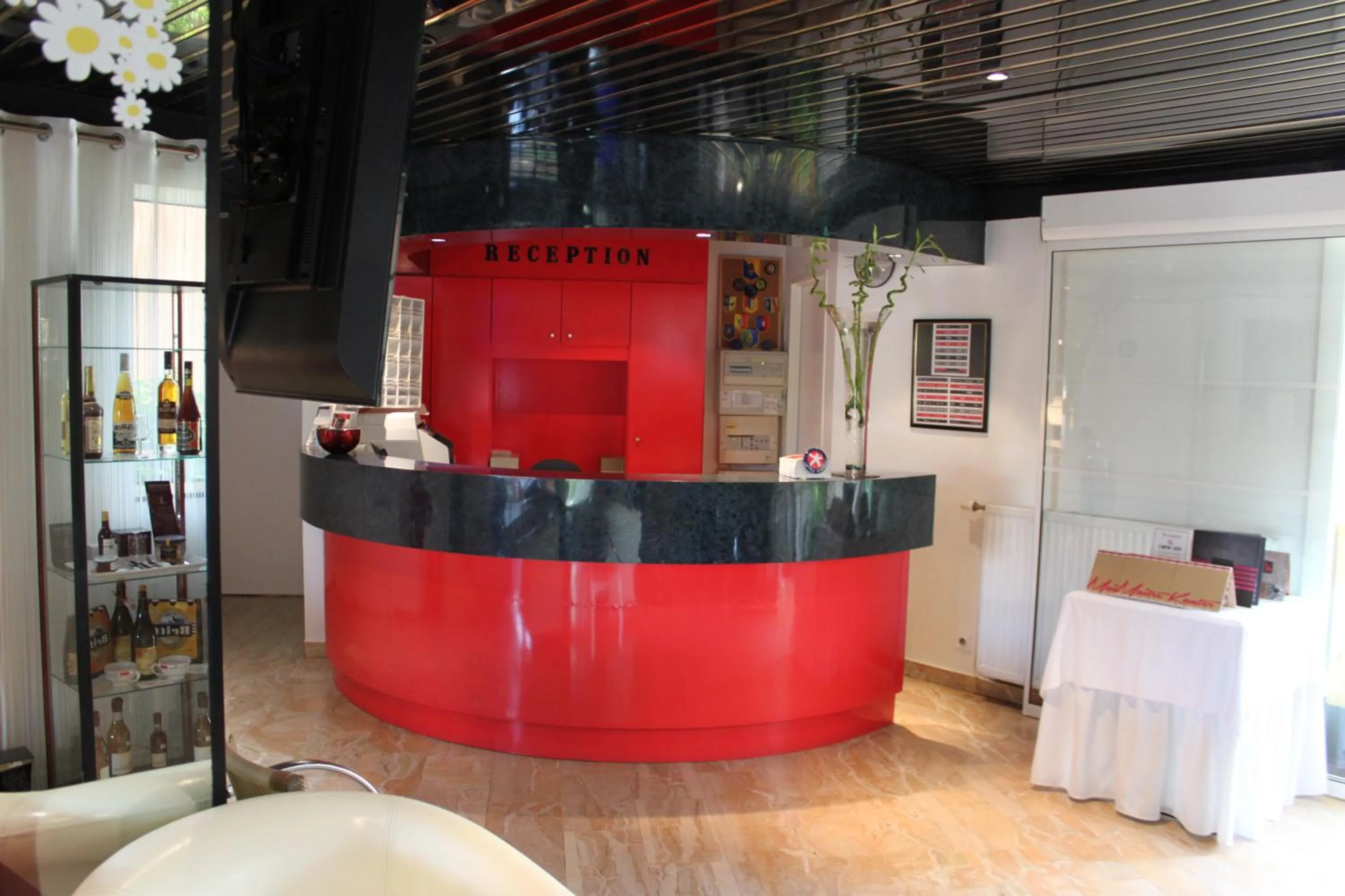 Lobby or reception in Kyriad Direct Rennes Ouest