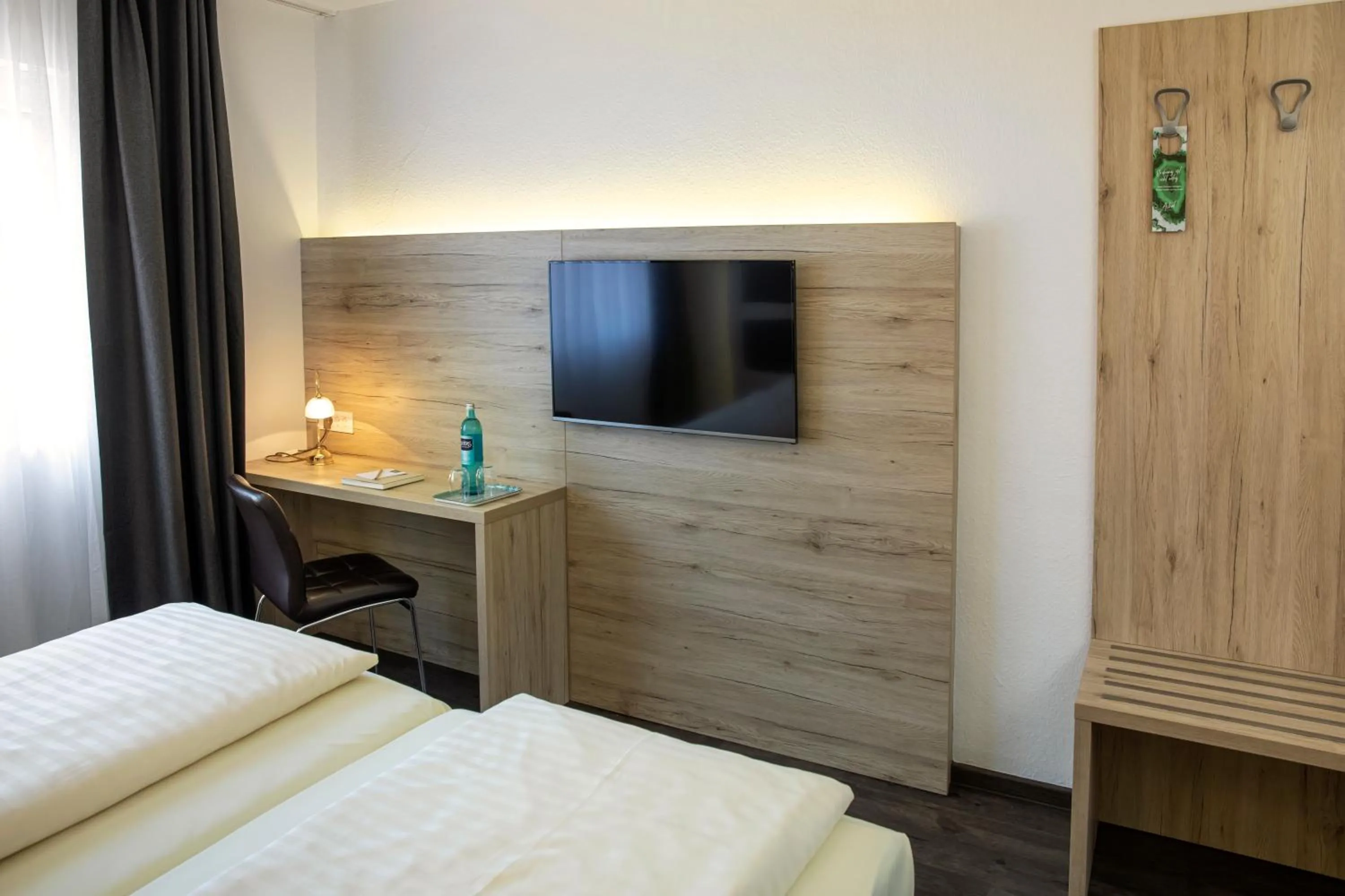 Bedroom, Bed in Roomingtons Lüneburger Heide