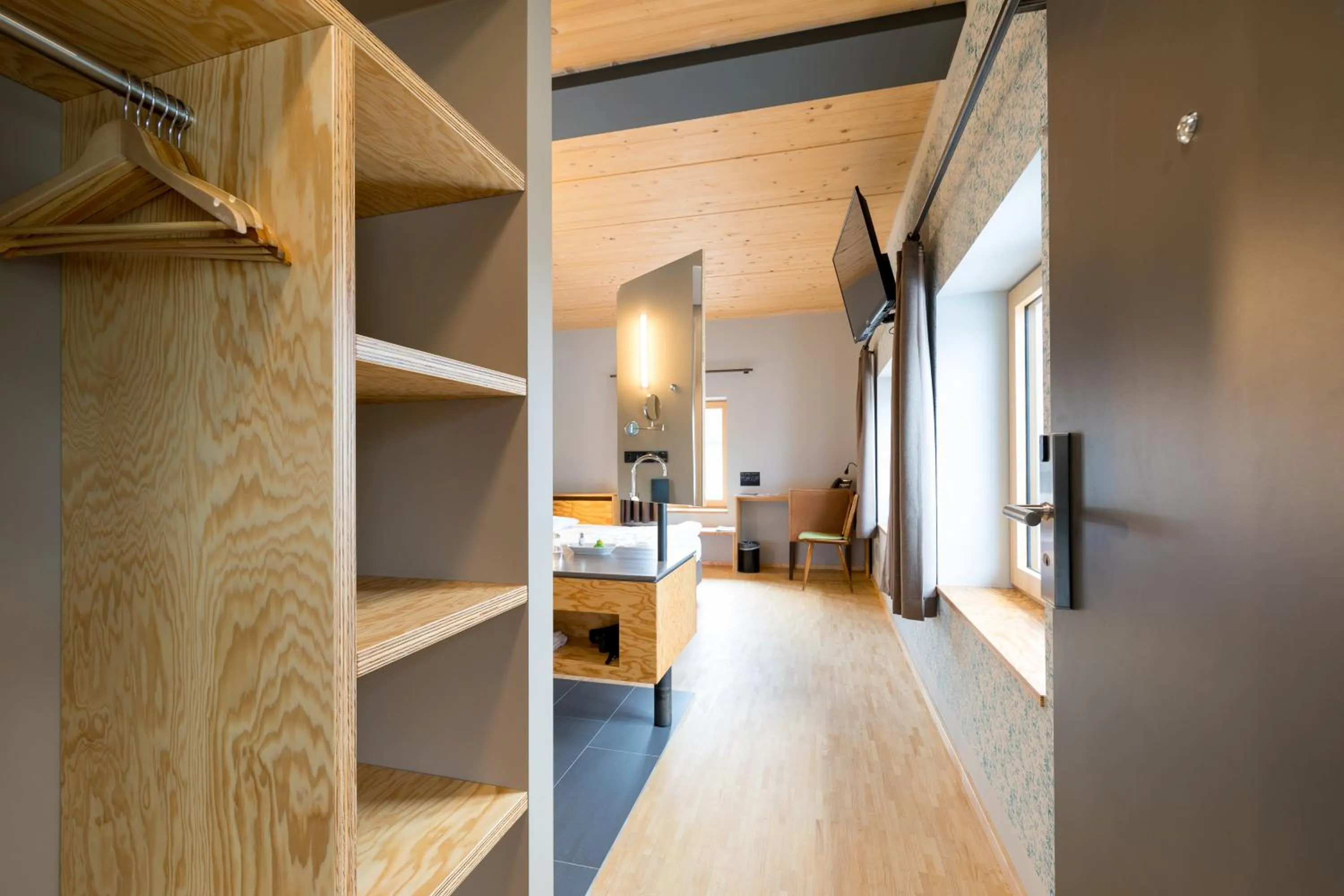 Photo of the whole room, Bed in Schlossparkhotel Mariakirchen