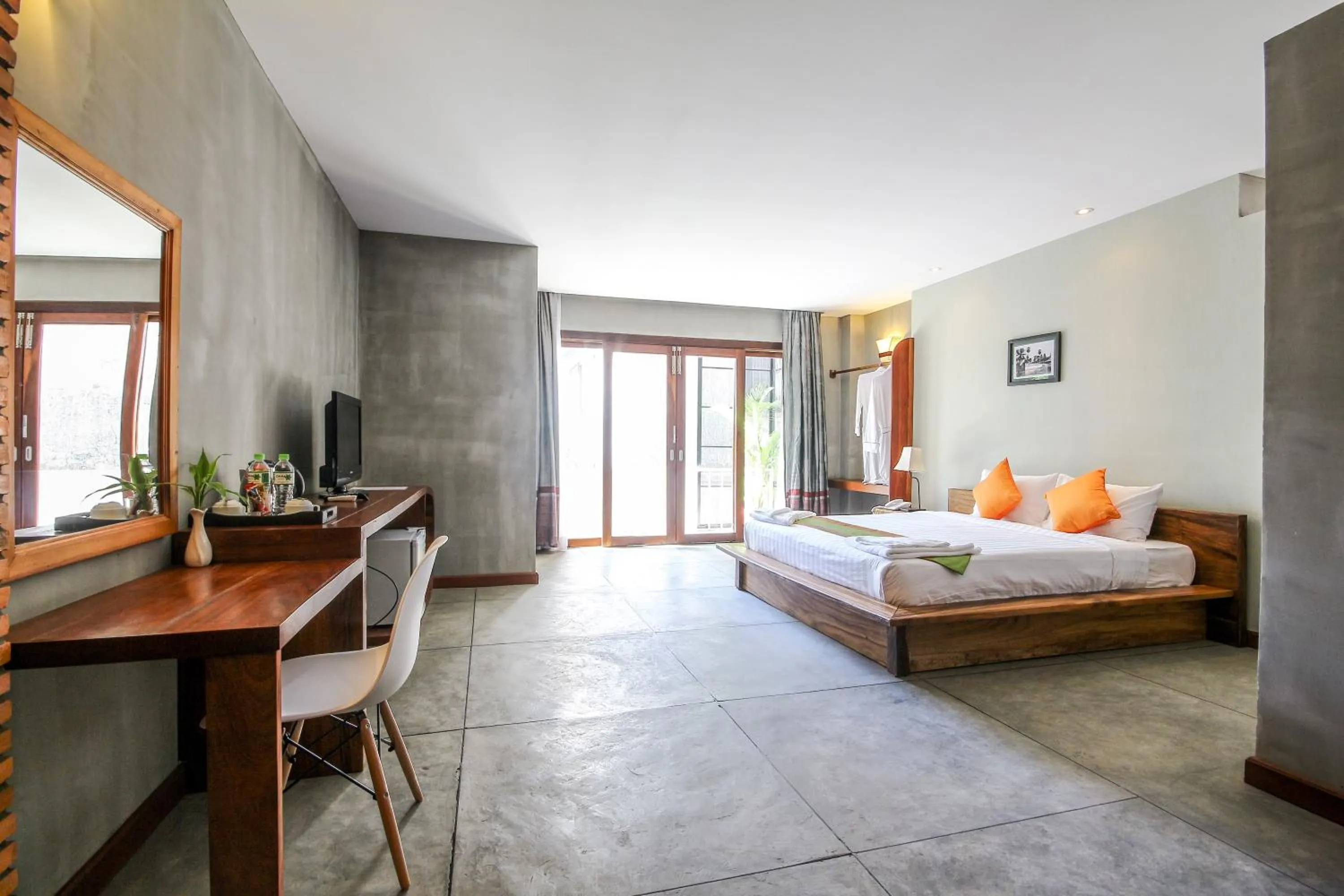 Coffee/tea facilities, Bed in Saravoan Royal Palace