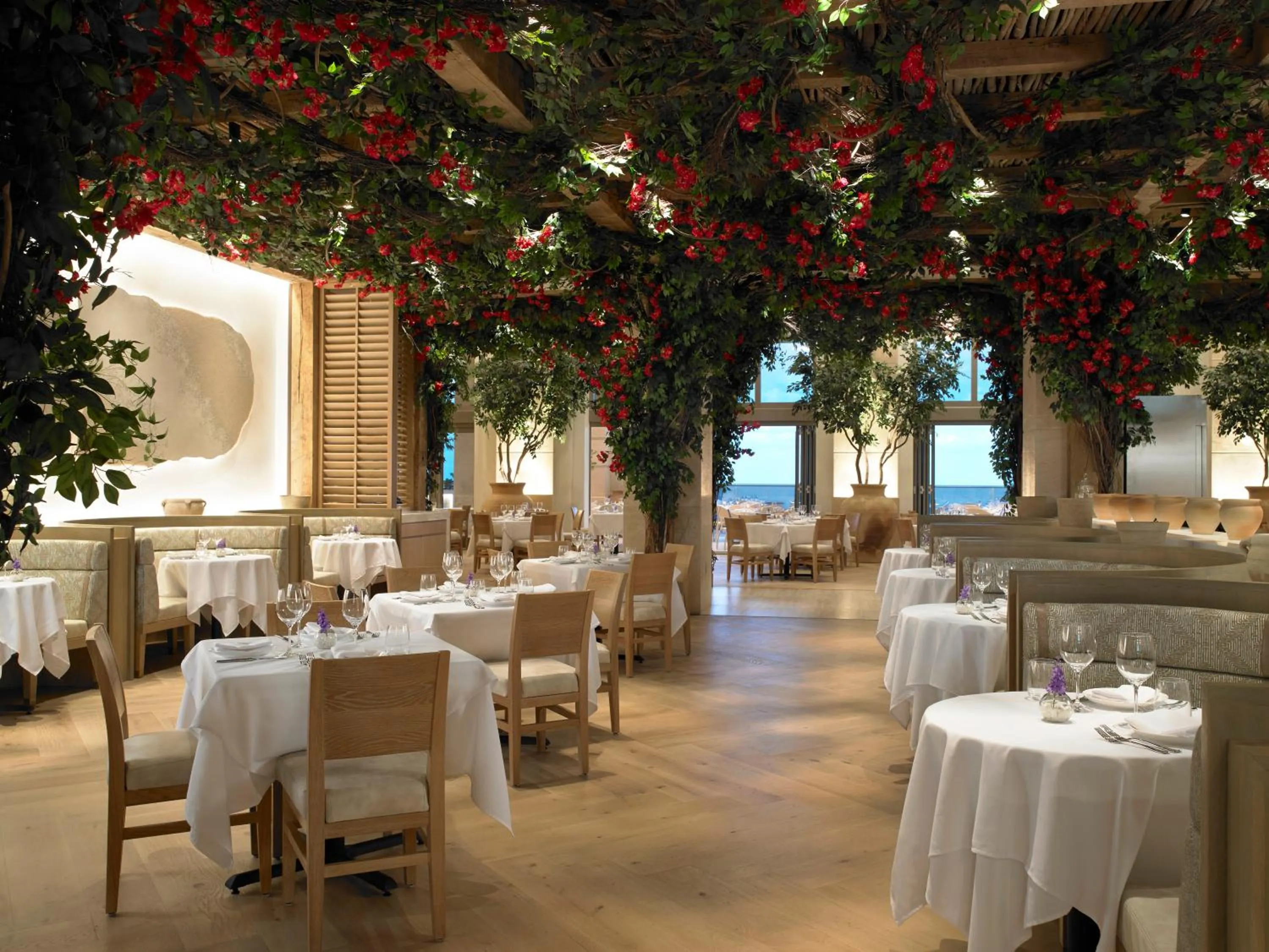 Restaurant/places to eat in Acqualina Resort and Residences