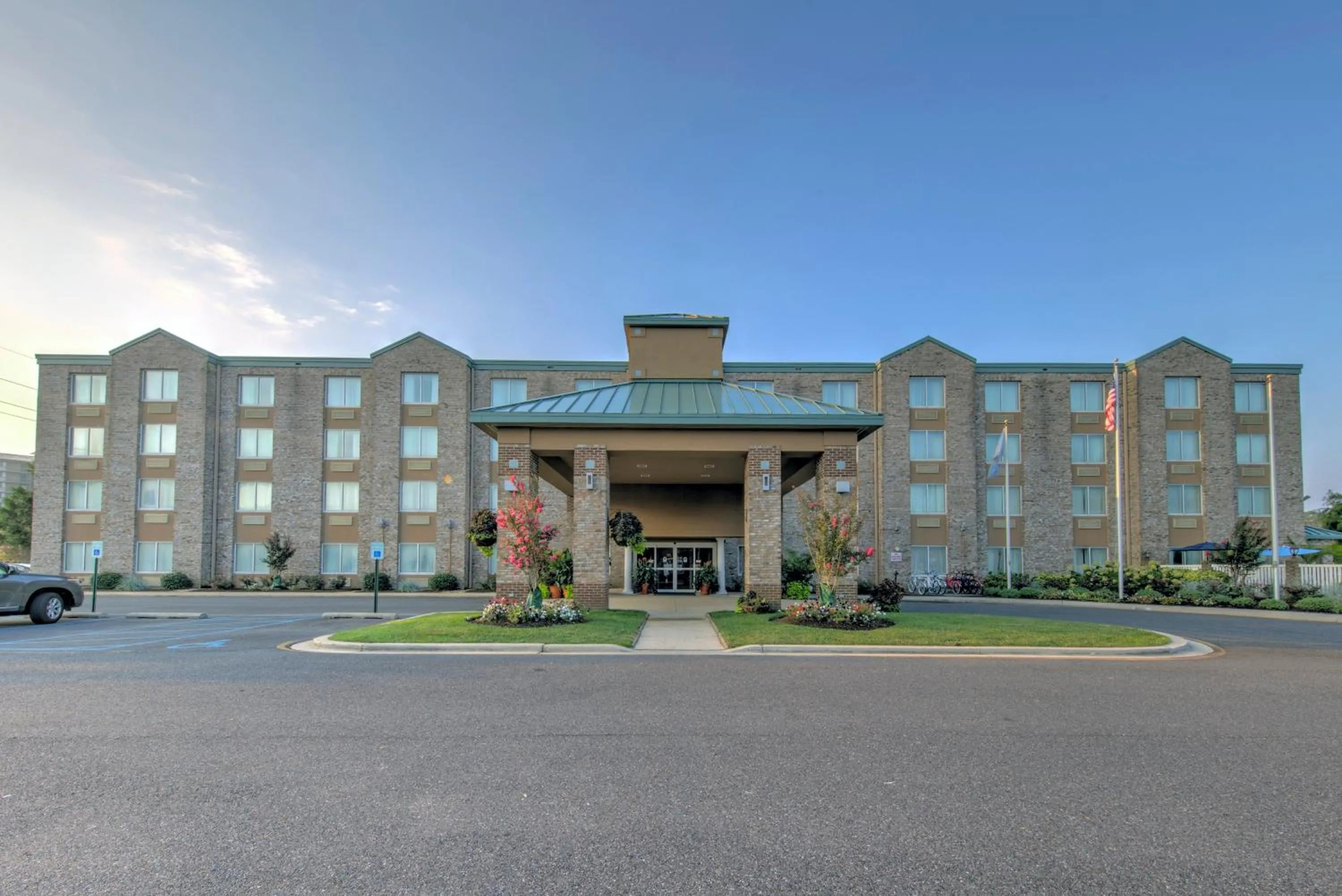 Property building in Hotel Bethany Beach
