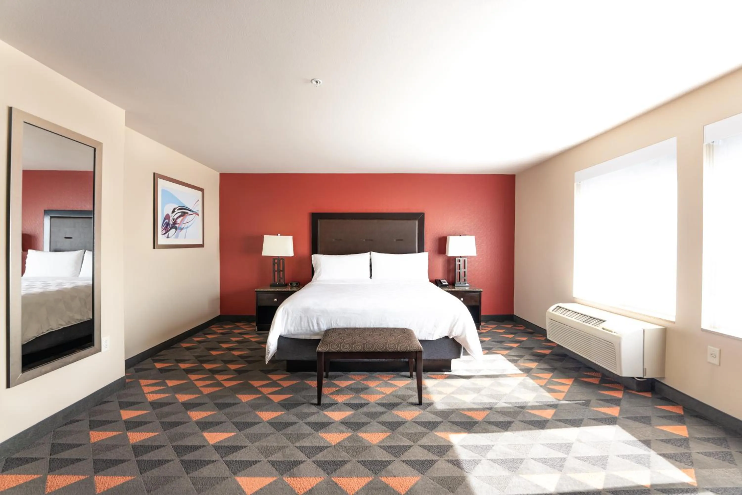 Photo of the whole room, Bed in Holiday Inn Oceanside Marina Camp Pendleton by IHG