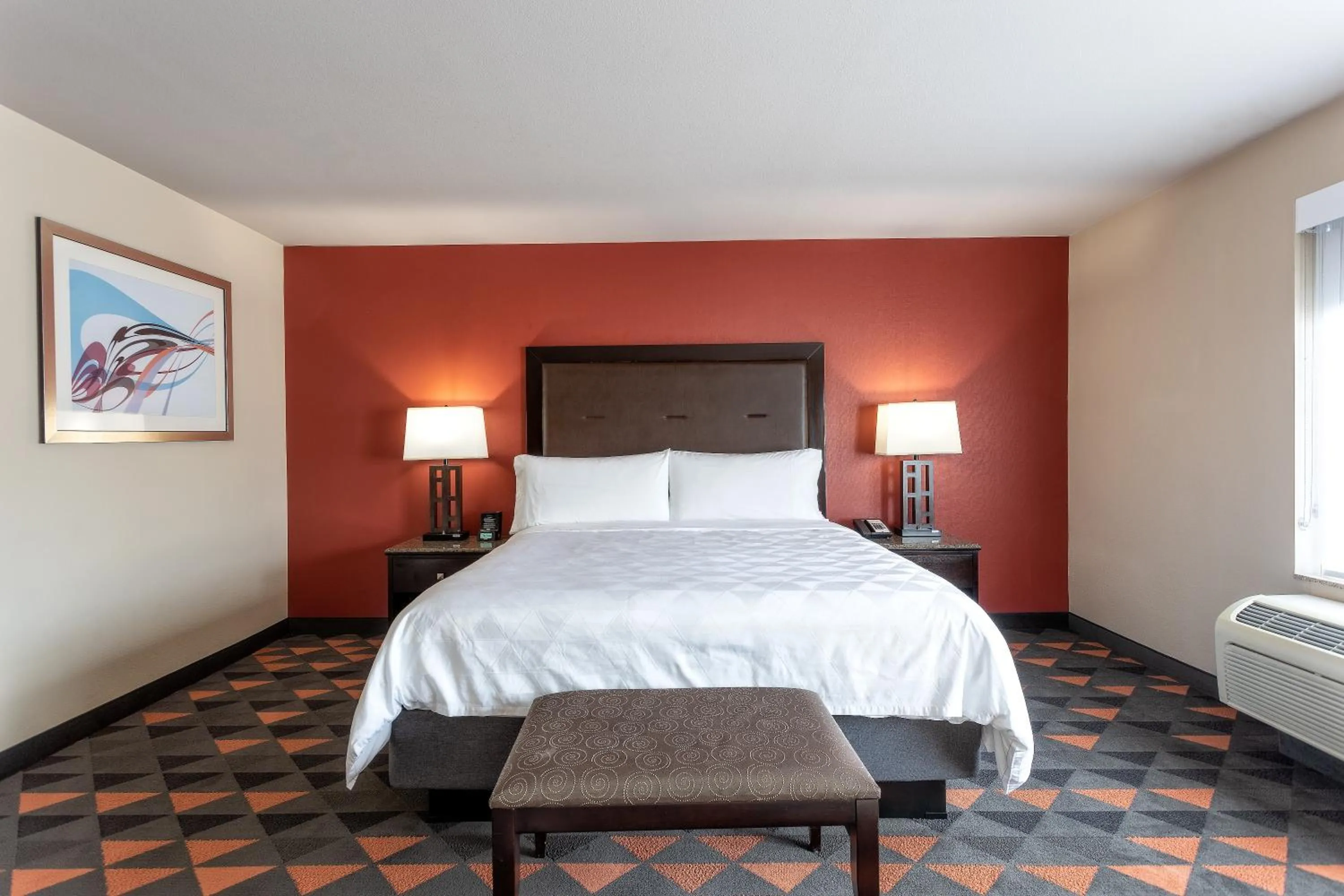 Photo of the whole room, Bed in Holiday Inn Oceanside Marina Camp Pendleton by IHG