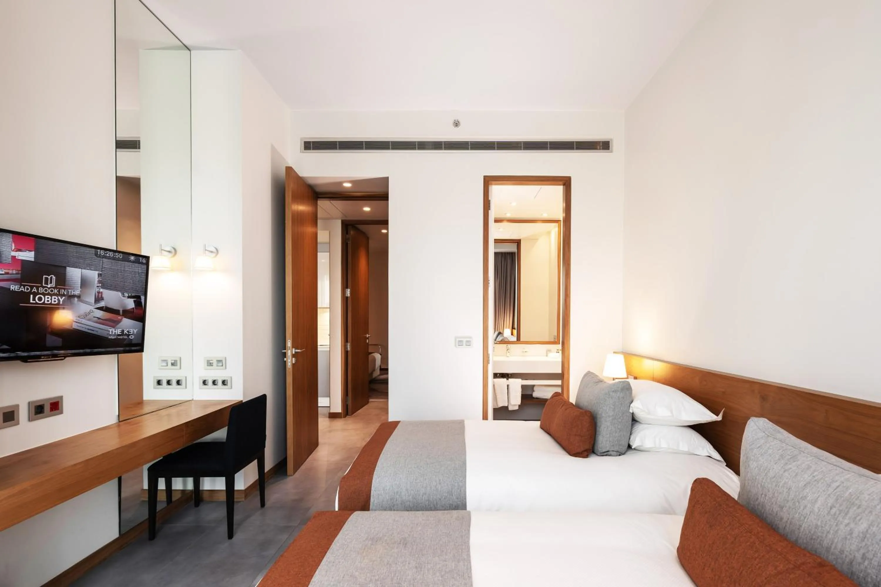 Bedroom, Bed in The Key Beirut