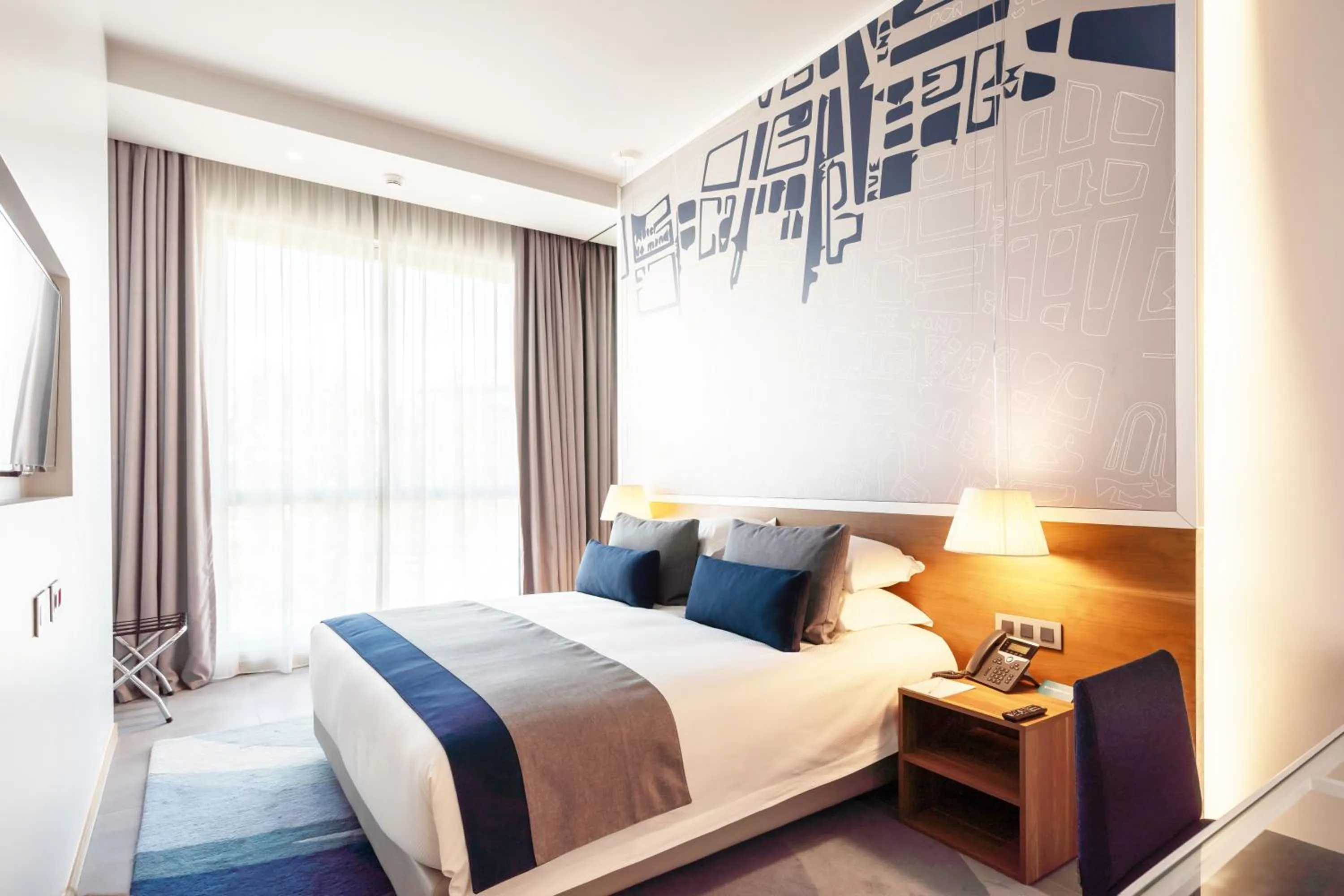 Bedroom, Bed in The Key Beirut