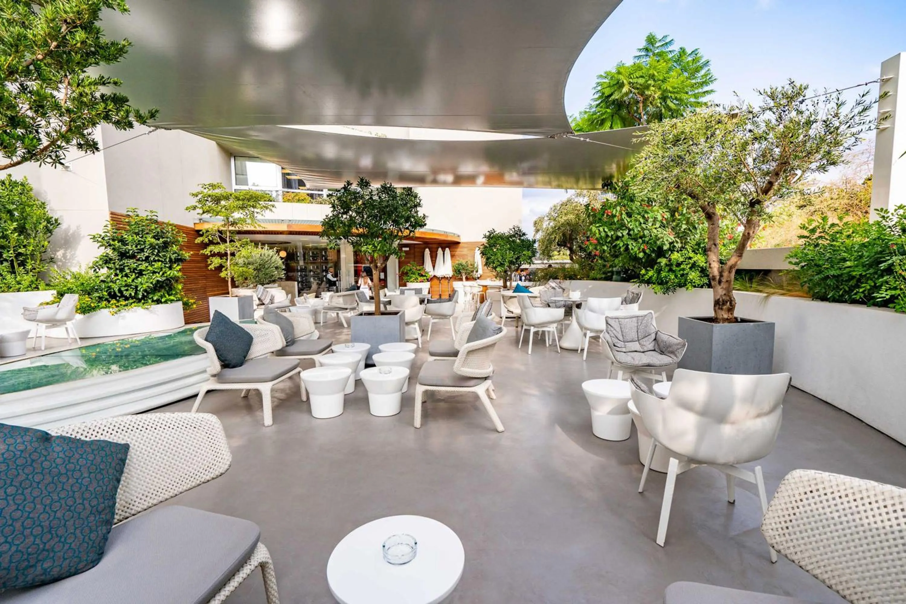 Facade/entrance in The Key Beirut