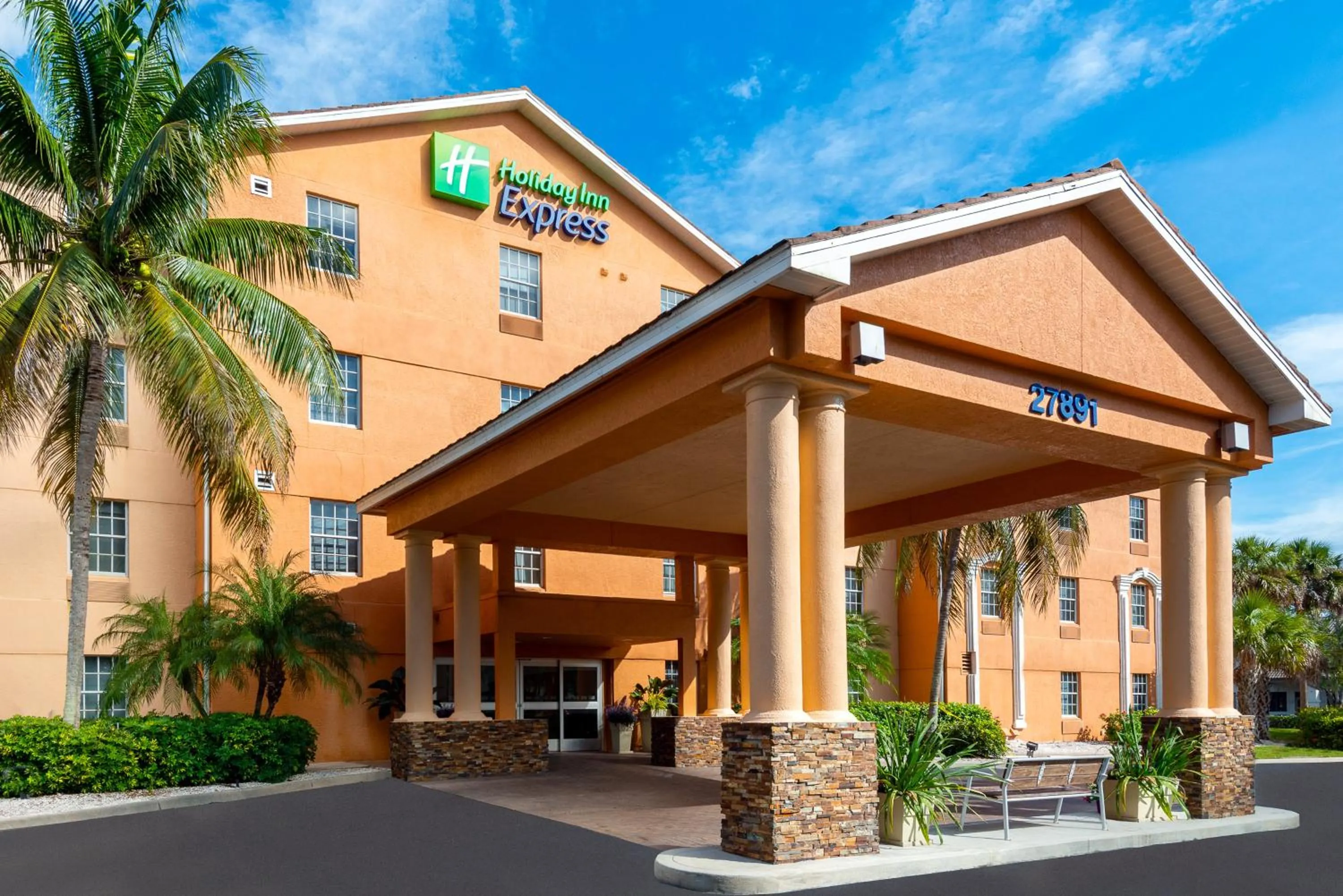 Property building in Holiday Inn Express Hotel & Suites Bonita Springs/Naples by IHG