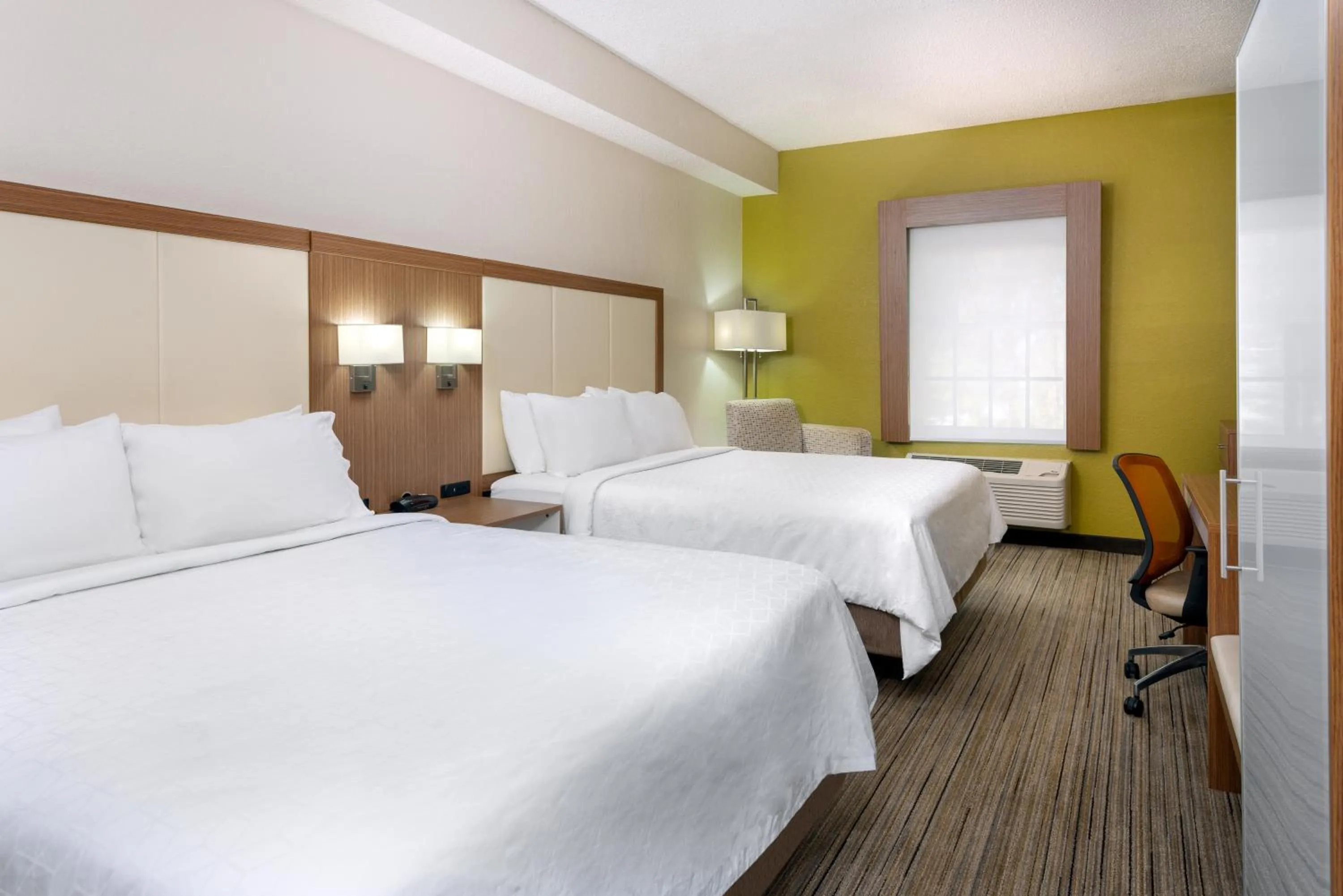 Bedroom, Bed in Holiday Inn Express Hotel & Suites Bonita Springs/Naples by IHG