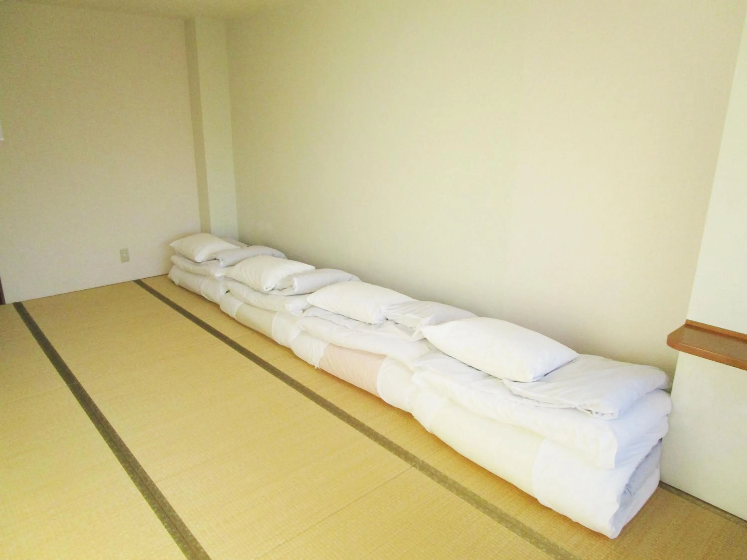 Photo of the whole room, Bed in Guesthouse Kyoto Abiya
