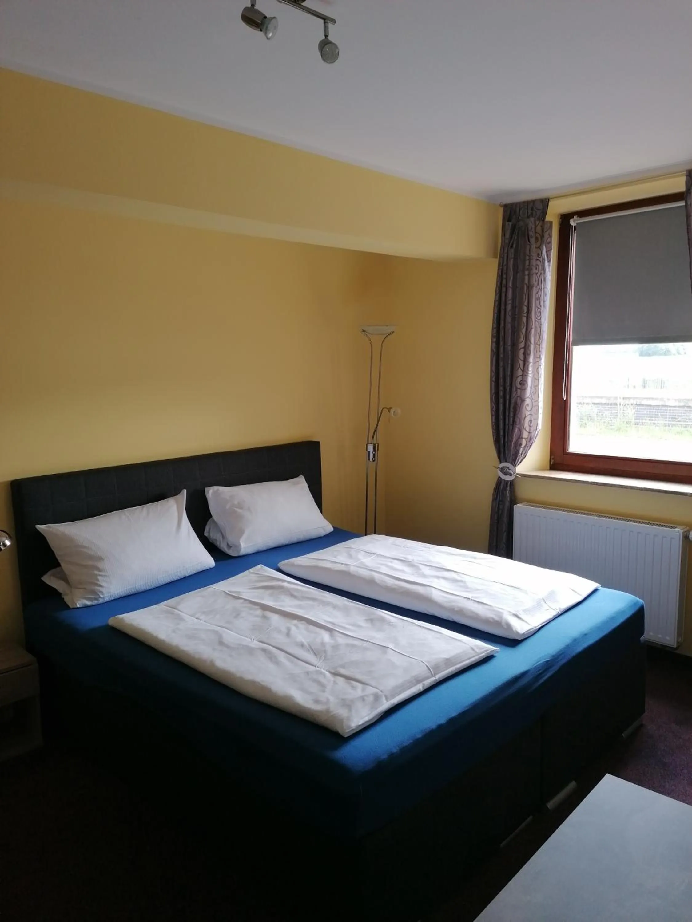 Photo of the whole room in Pension Riverside in Leverkusen Hitdorf am Rhein - Zentral an der A1 und 59