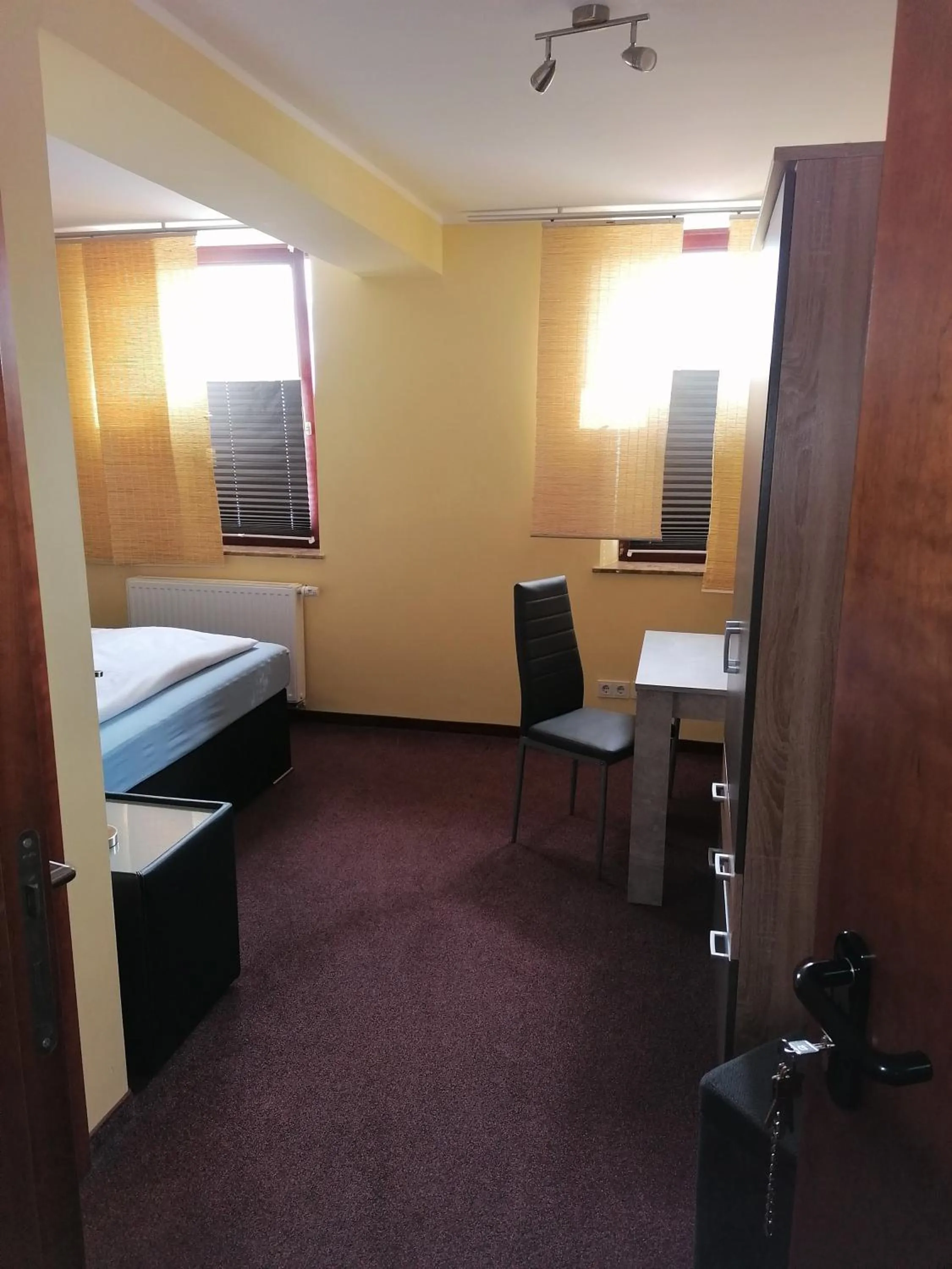 Seating area in Pension Riverside in Leverkusen Hitdorf am Rhein - Zentral an der A1 und 59