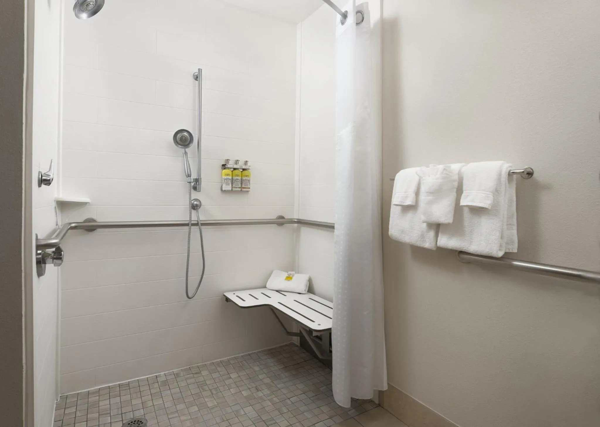 Photo of the whole room in Holiday Inn Express Hotel & Suites Olive Branch by IHG