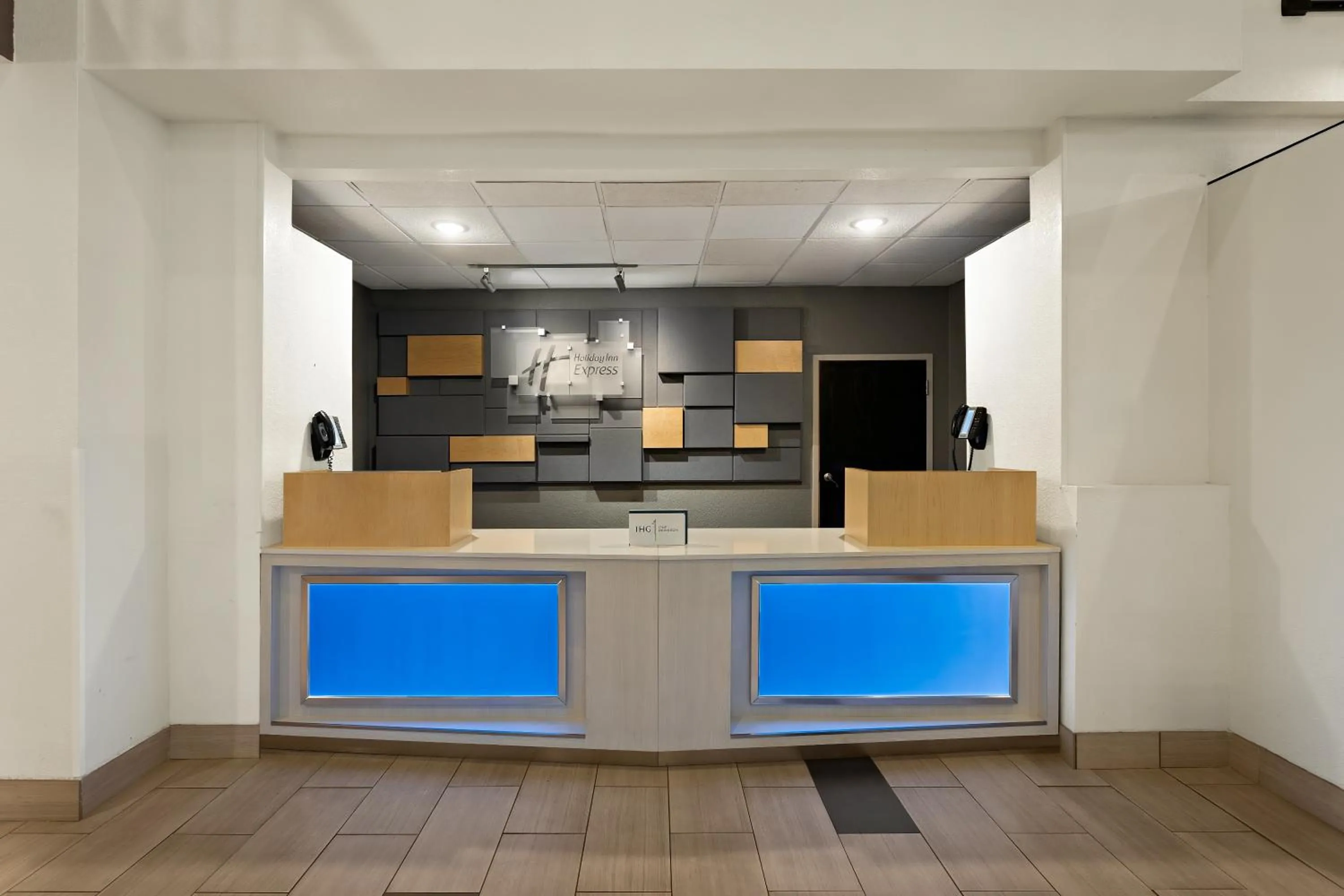 Lobby or reception in Holiday Inn Express Branson- Green Mountain Drive by IHG