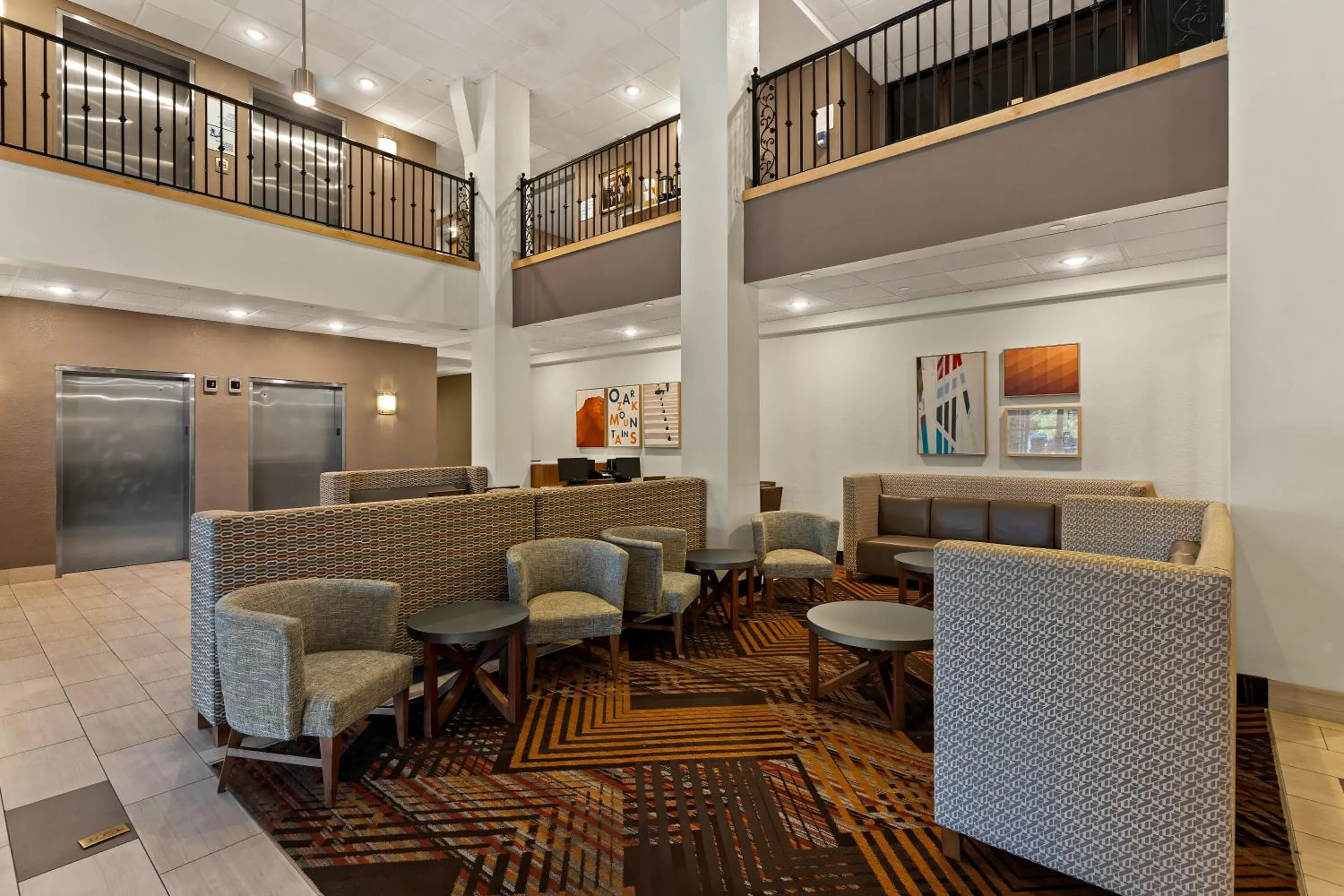 Lobby or reception in Holiday Inn Express Branson- Green Mountain Drive by IHG