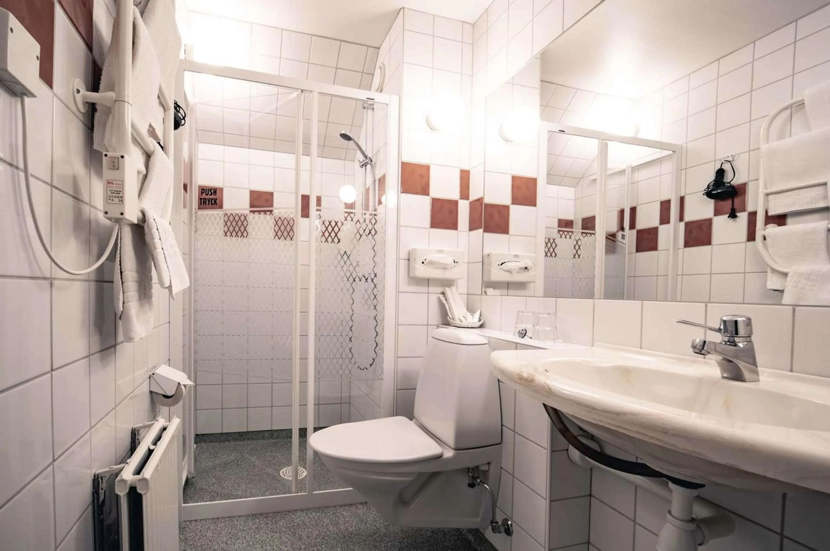 Bathroom in Best Western Solhem Hotel