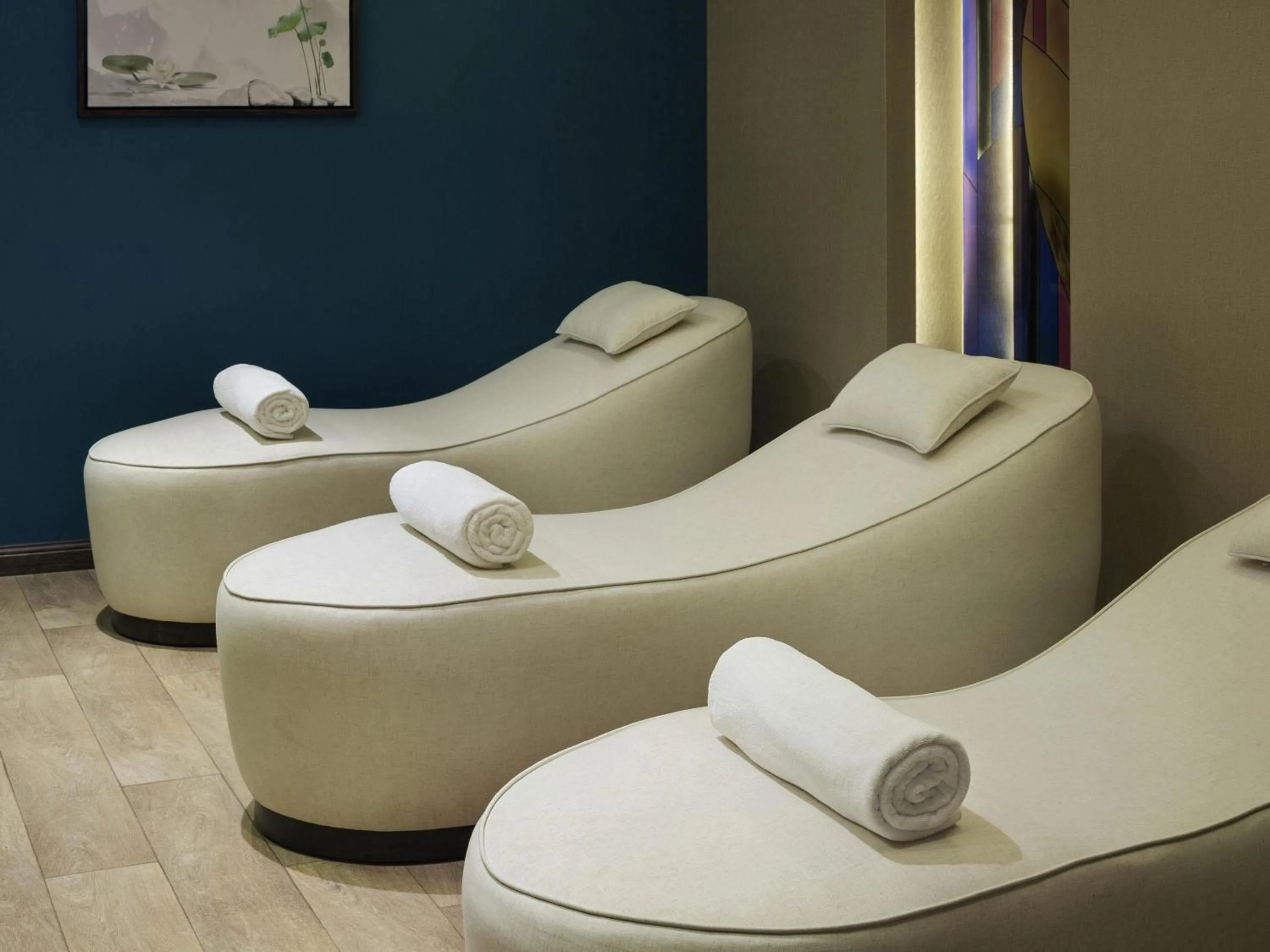 Spa and wellness centre/facilities in Movenpick Hotel Qassim