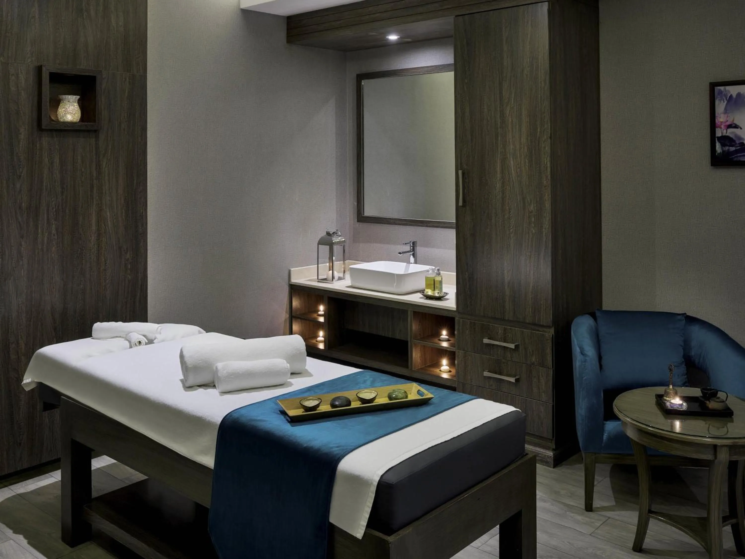 Spa and wellness centre/facilities, Bed in Movenpick Hotel Qassim