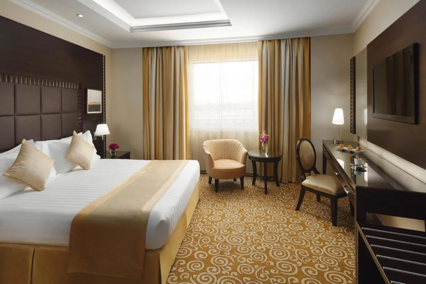 Bedroom, Bed in Movenpick Hotel Qassim
