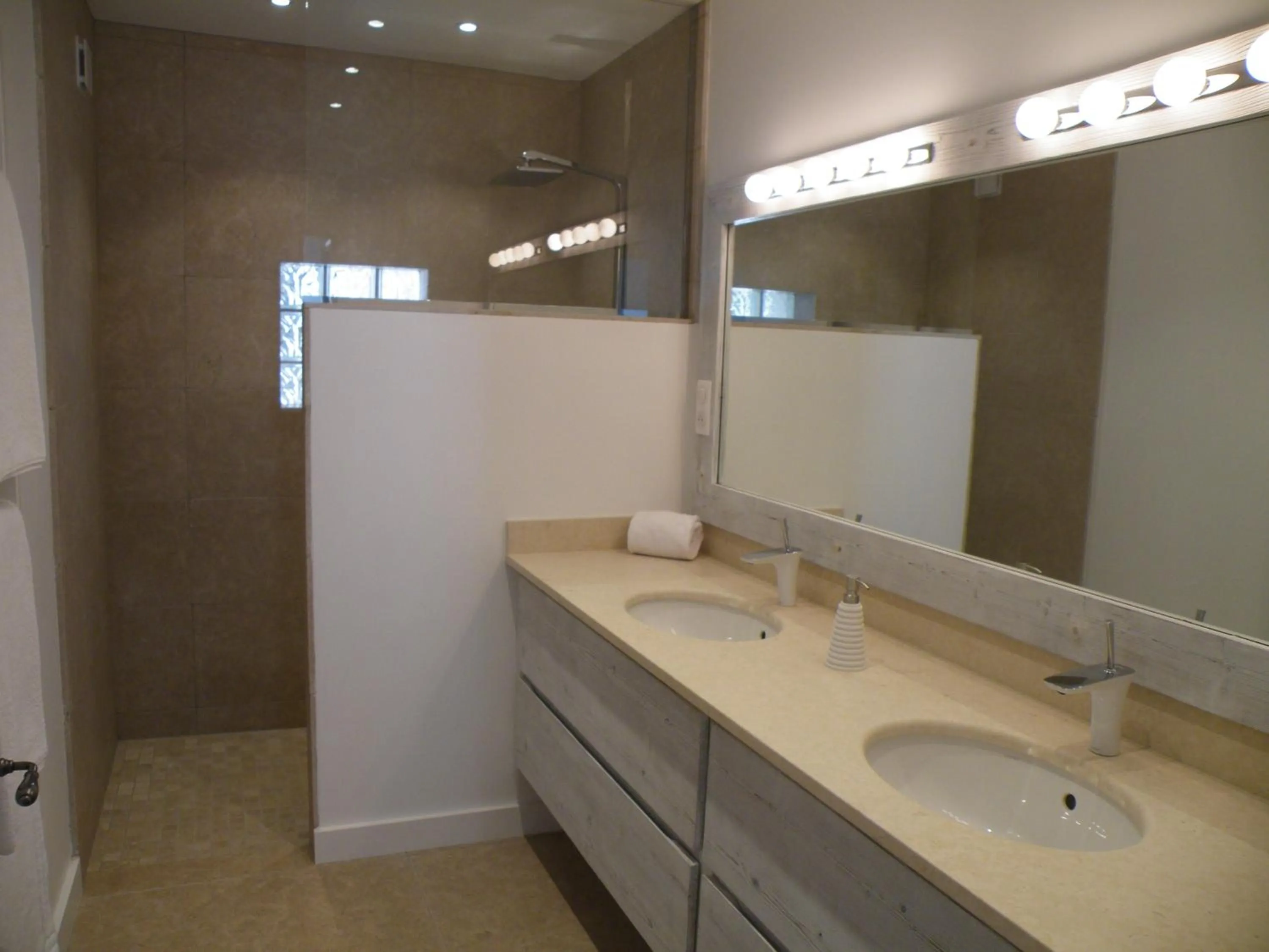 Bathroom in Mas des Cabidoules