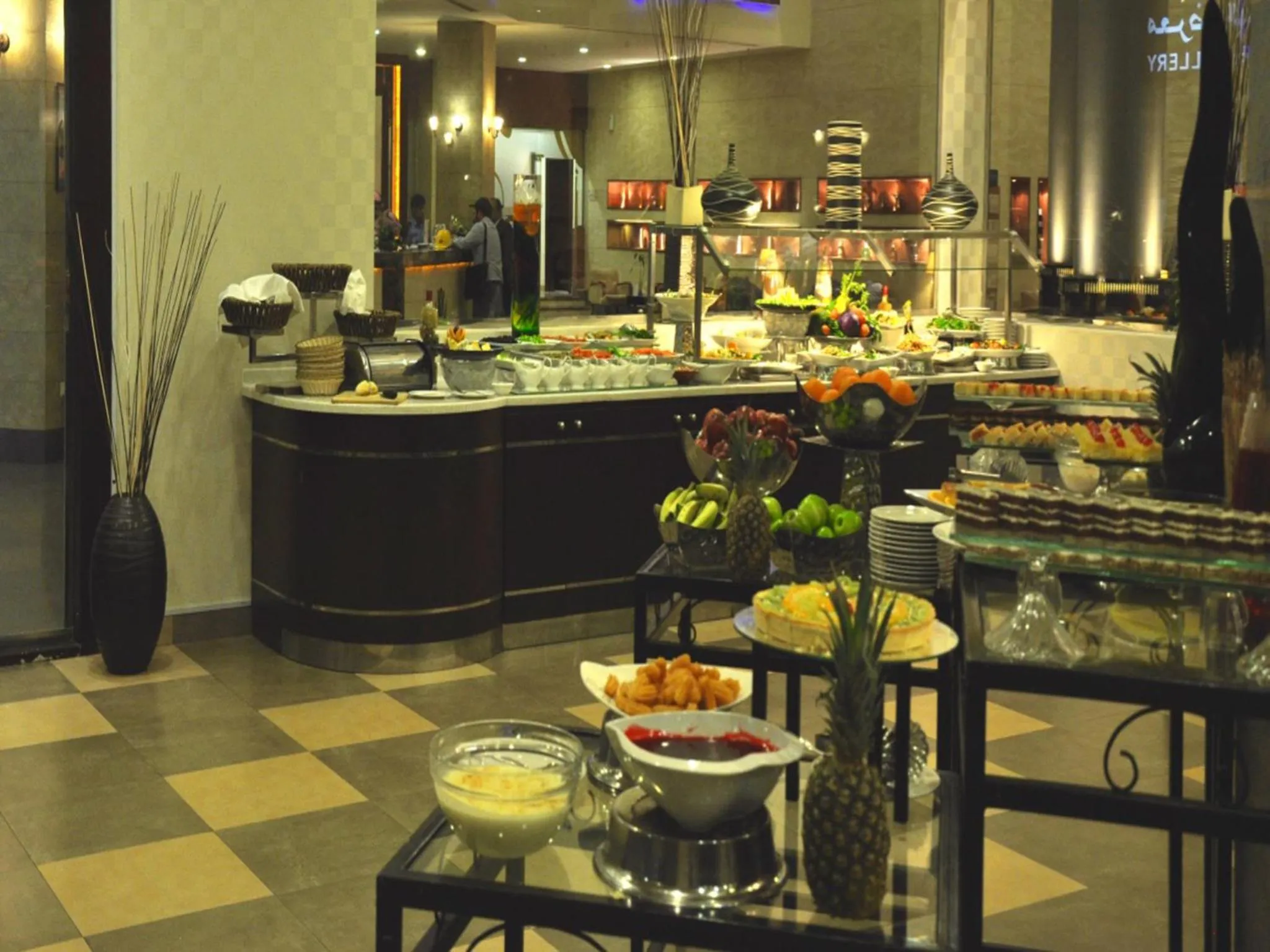 Lunch in Golden Tulip Hail