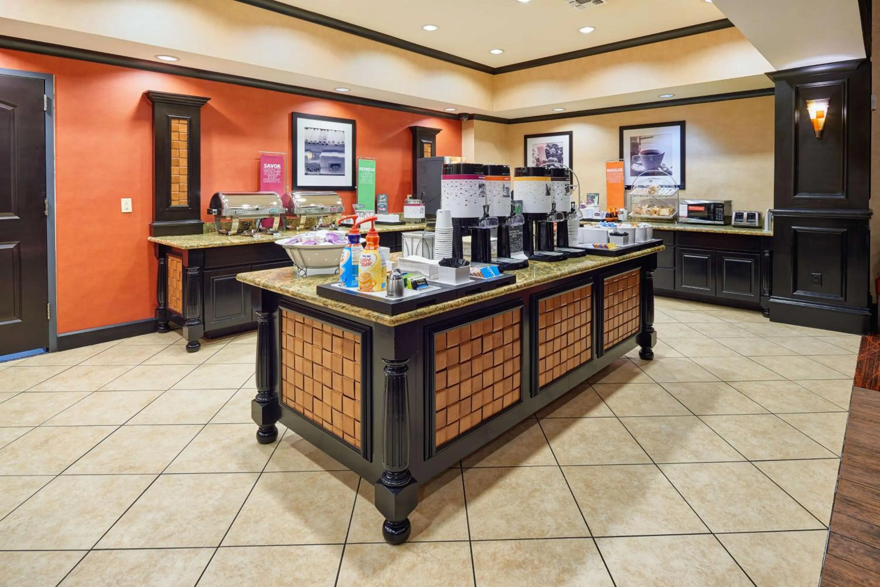 Breakfast in Hampton Inn & Suites Waco-South