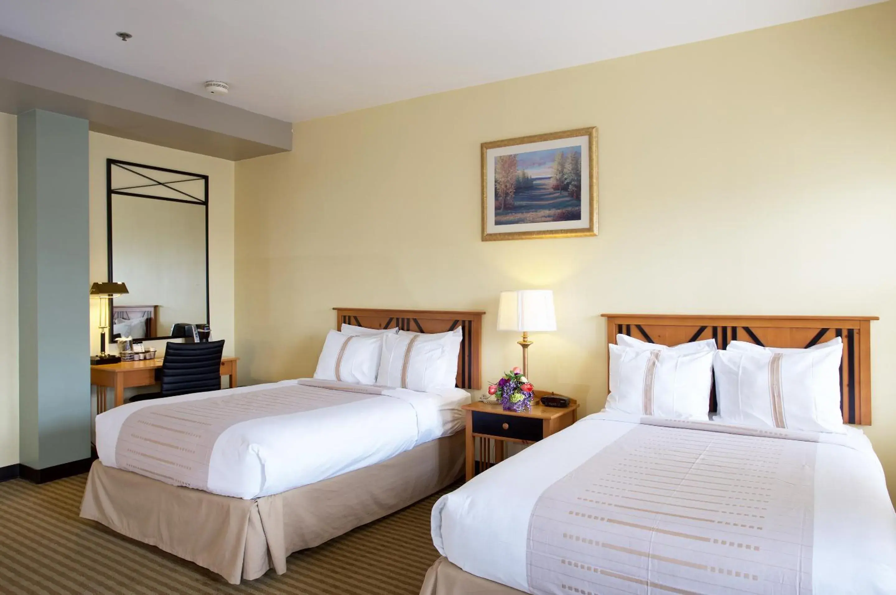 Standard Two Double Bed in The Crockett Hotel Standard Two Double Bed in The Crockett Hotel