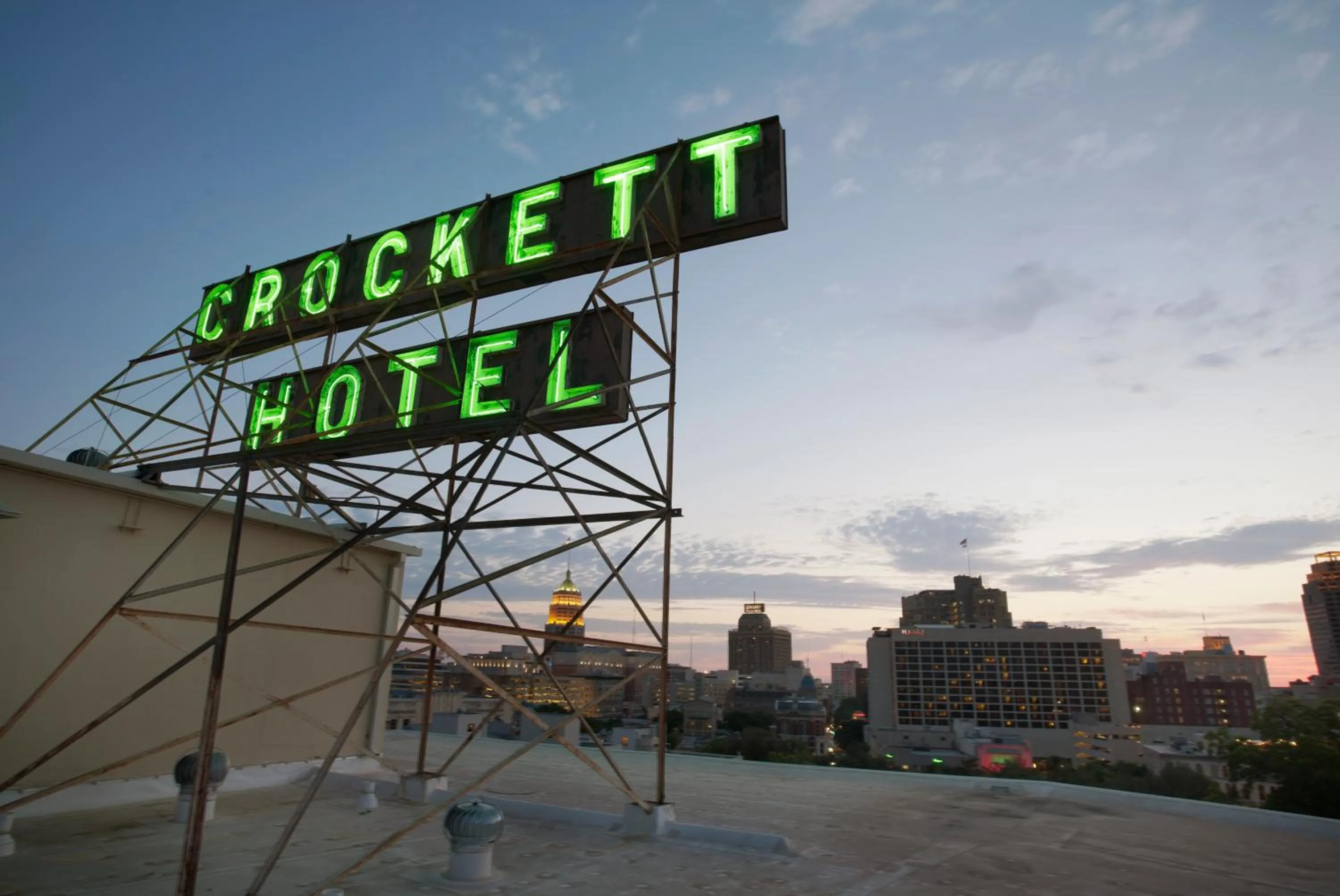 Facade/entrance in The Crockett Hotel