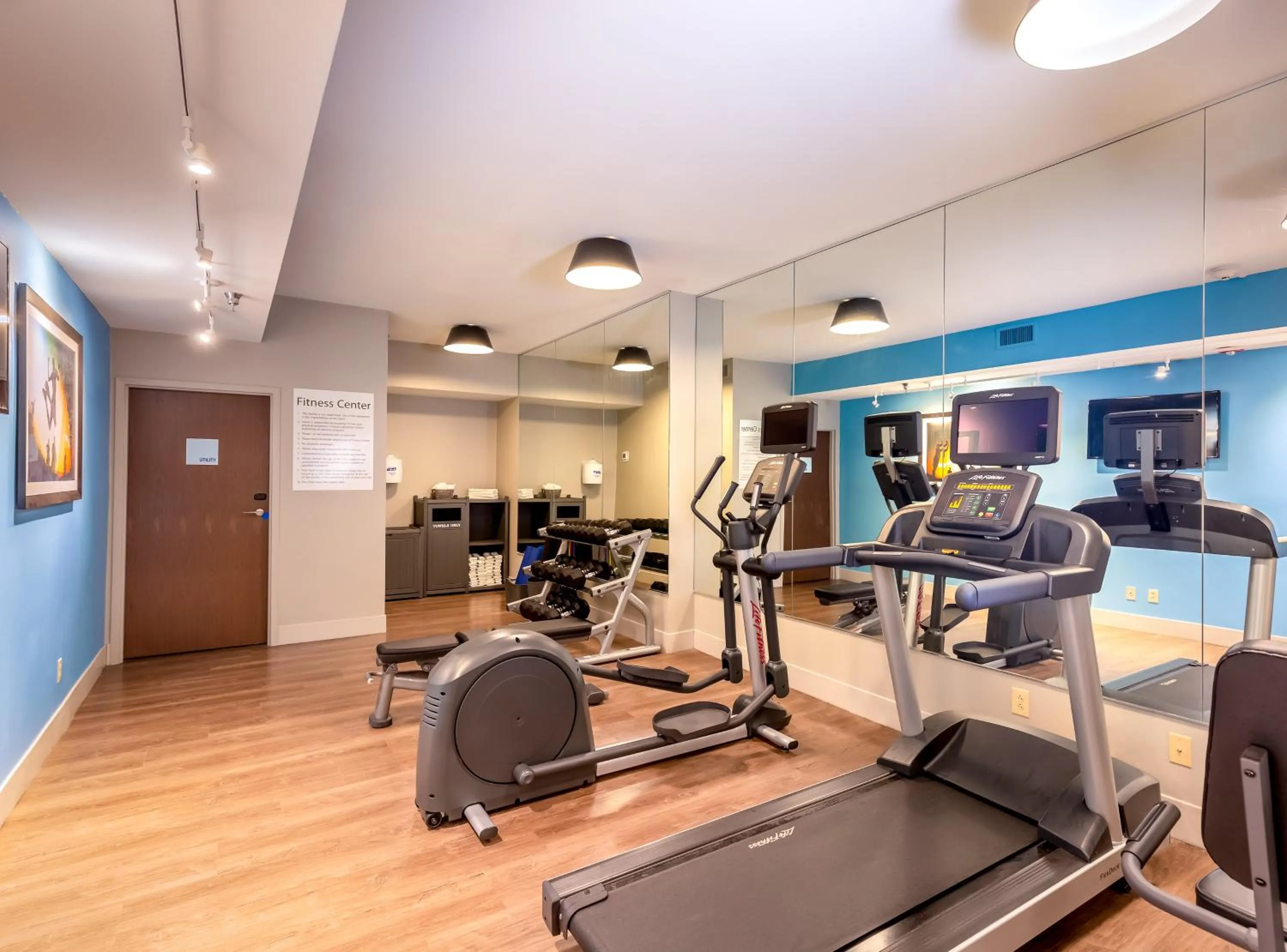 Fitness centre/facilities in Holiday Inn Express Orange Beach - On The Beach by IHG