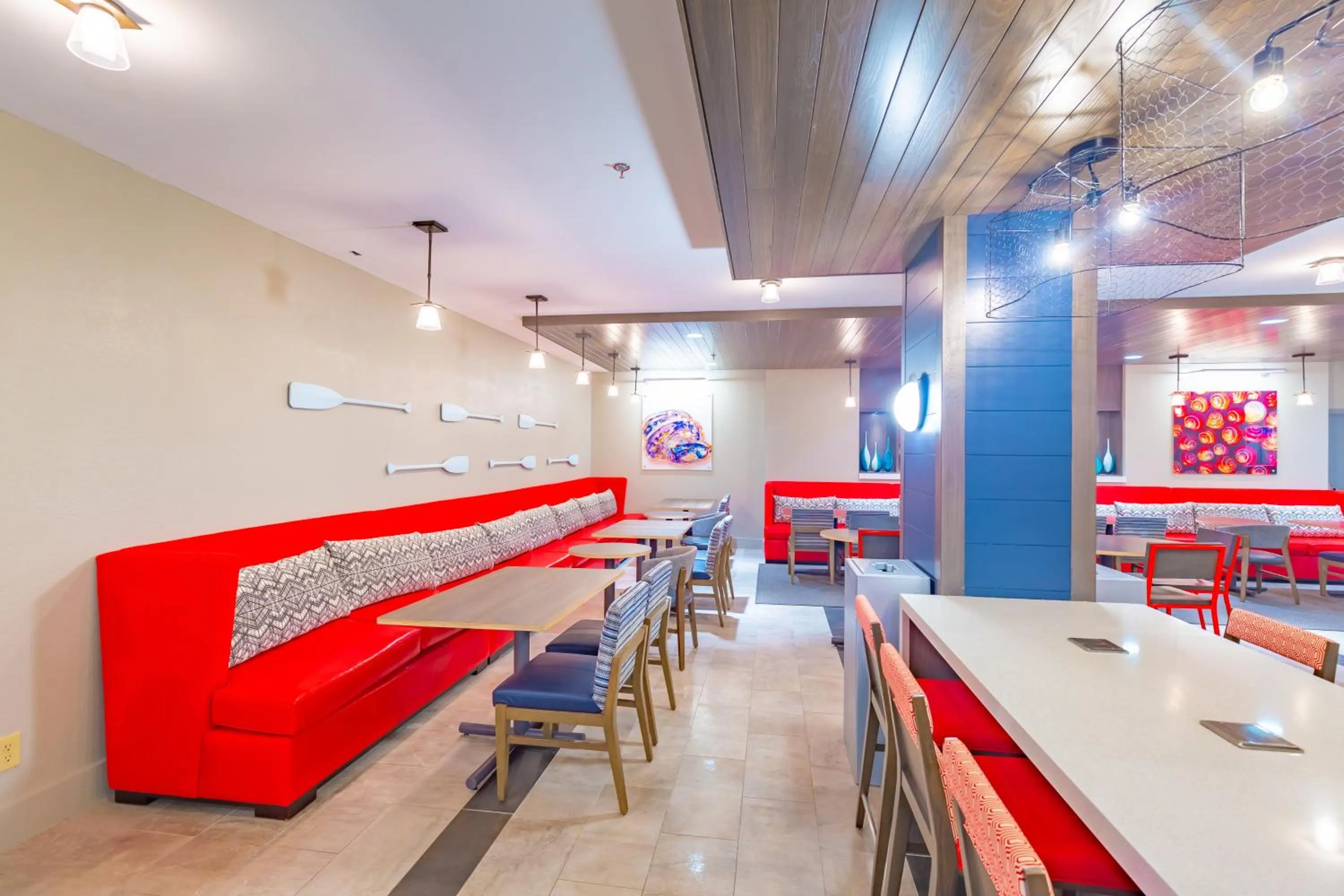 Breakfast in Holiday Inn Express Orange Beach - On The Beach by IHG