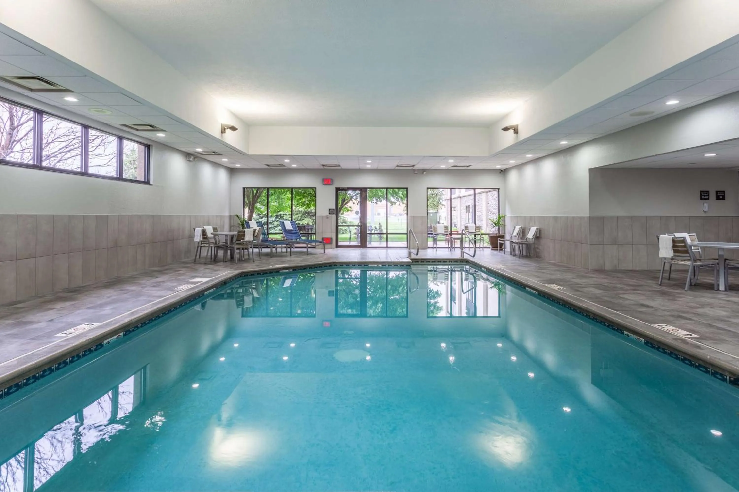 Pool view in Hampton Inn Sioux Falls